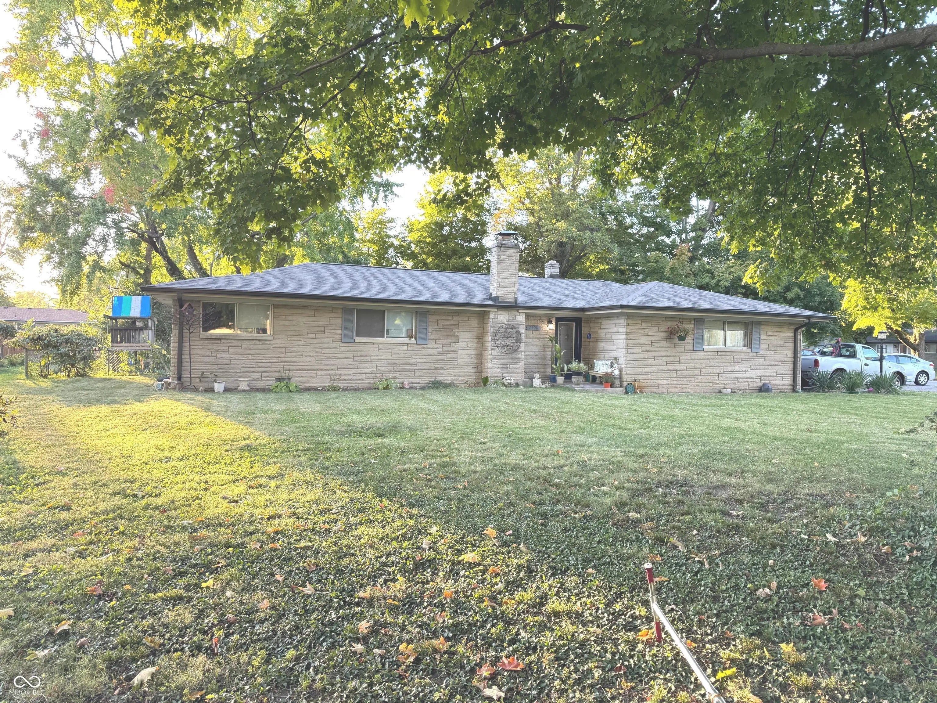 7528 S New Jersey Street, Indianapolis