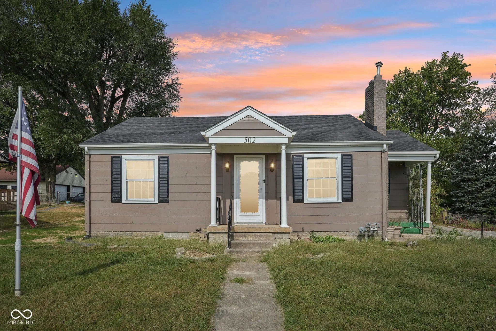 502 W Broadway Street, Alexandria