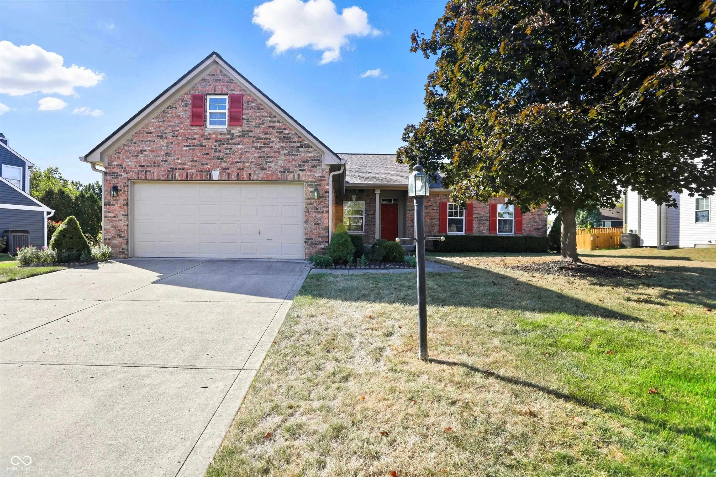225 W Tansey Crossing, Westfield