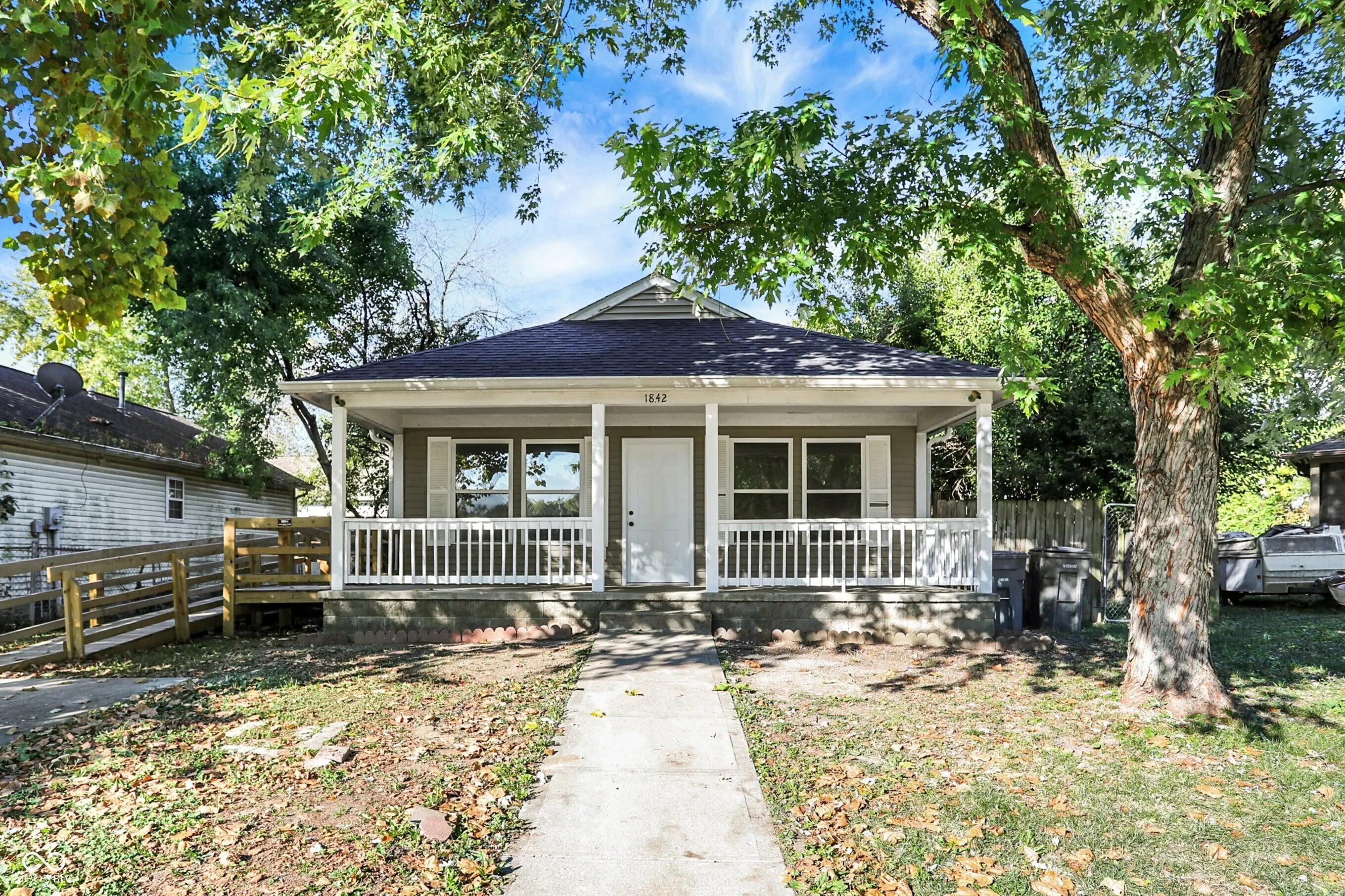 1842 Carpenter Circle, Indianapolis