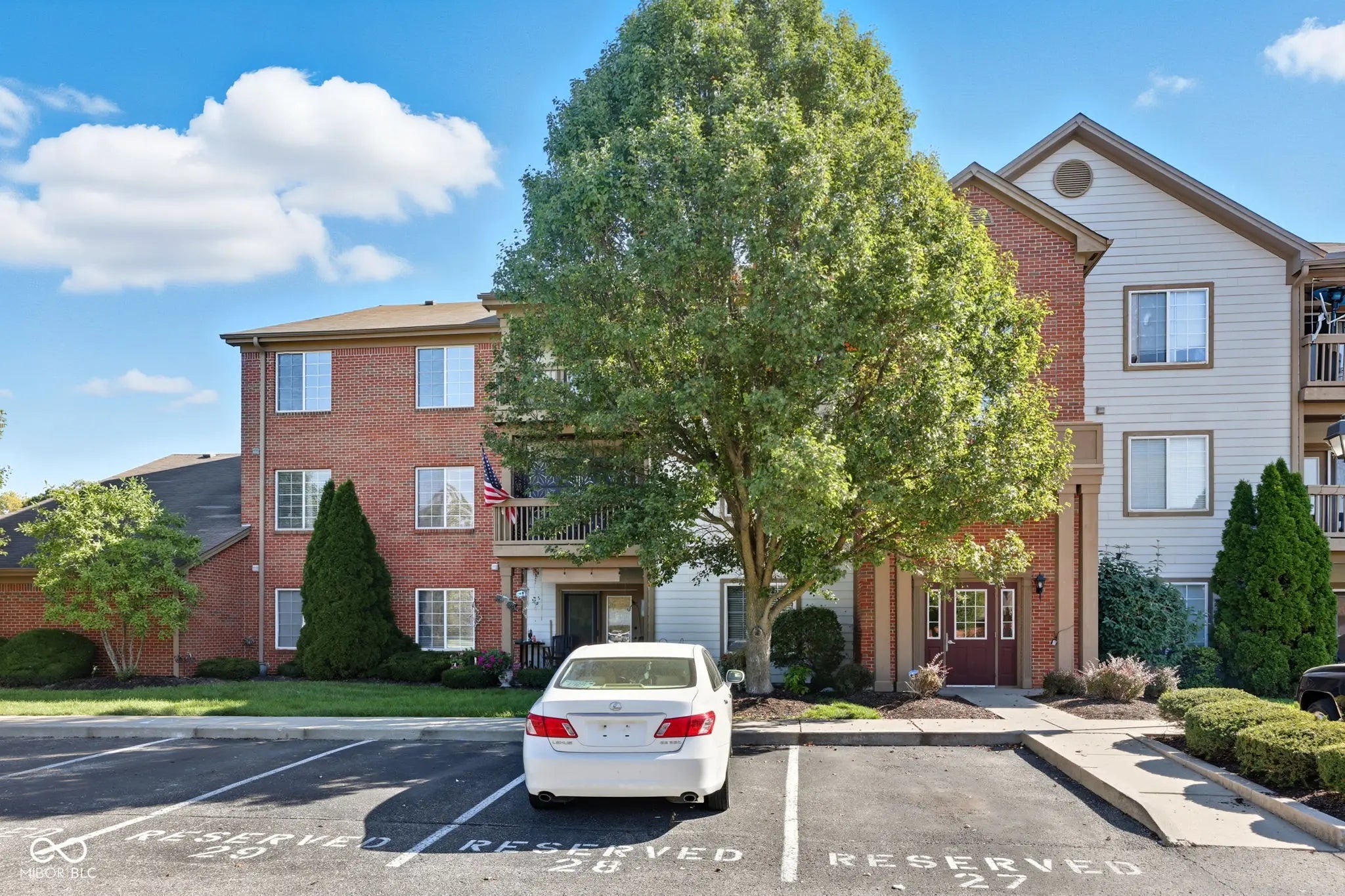 8901 Hunters Creek Drive 309, Indianapolis