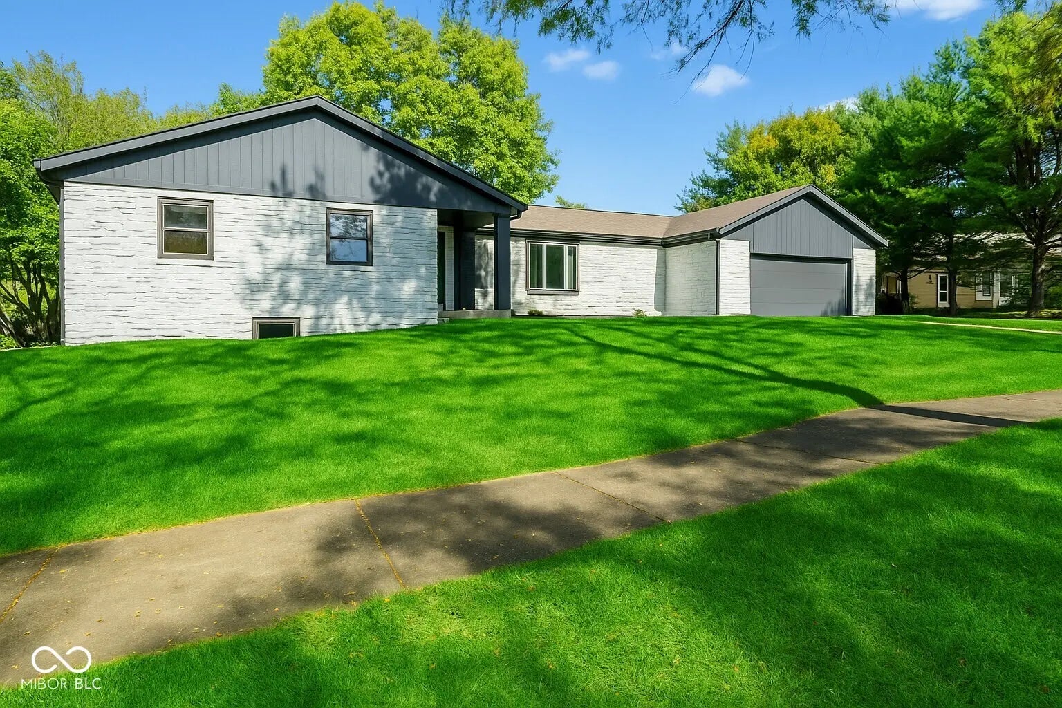 Photo of 13082 Andover Drive Carmel, IN 46033