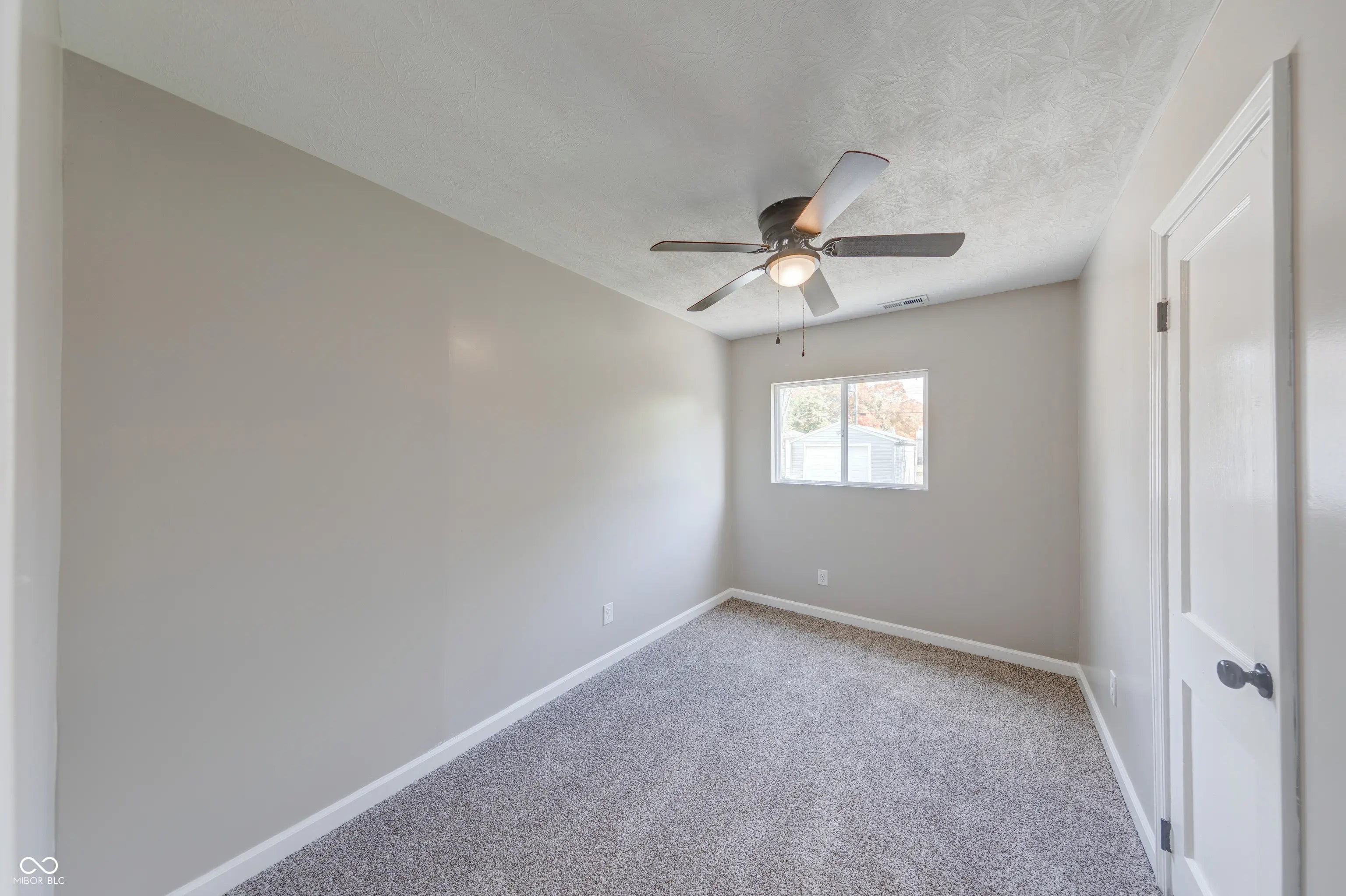 617 S Grand Avenue MLS 22068571 Ivanhoe Heights photo 15