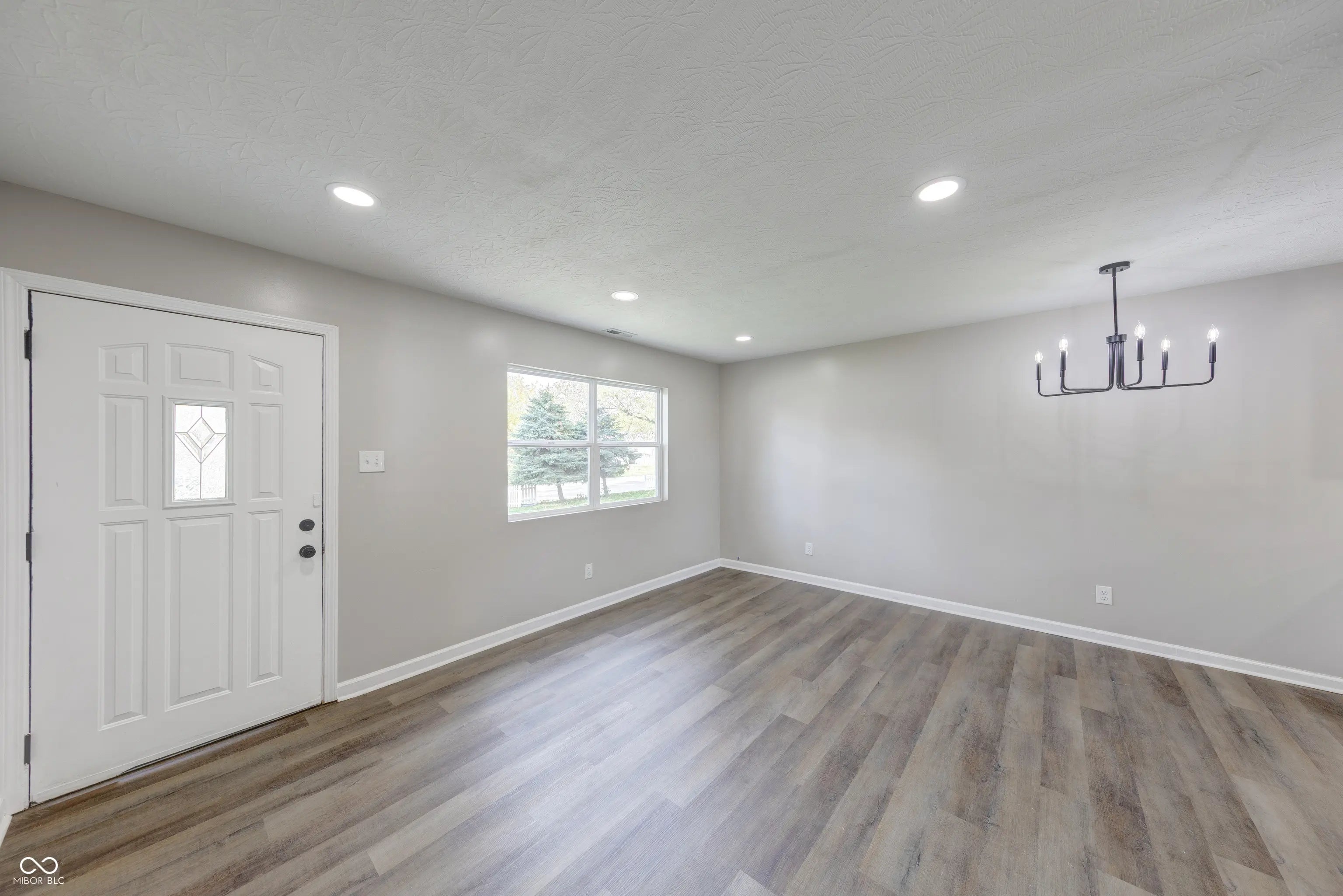 617 S Grand Avenue MLS 22068571 Ivanhoe Heights photo 3