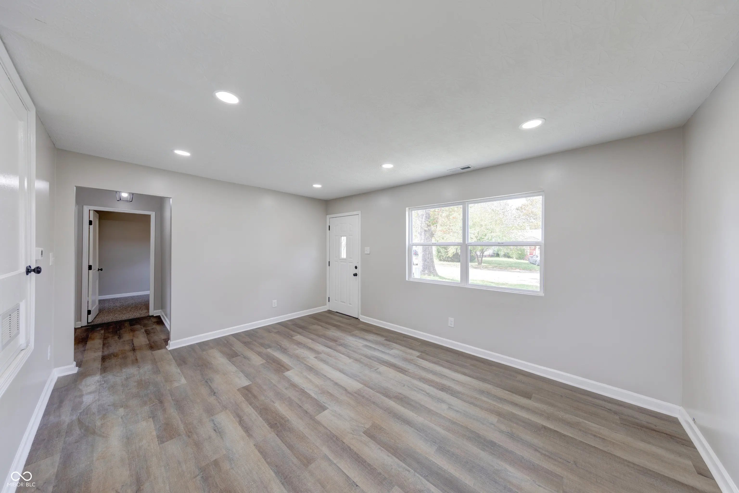 617 S Grand Avenue MLS 22068571 Ivanhoe Heights photo 4