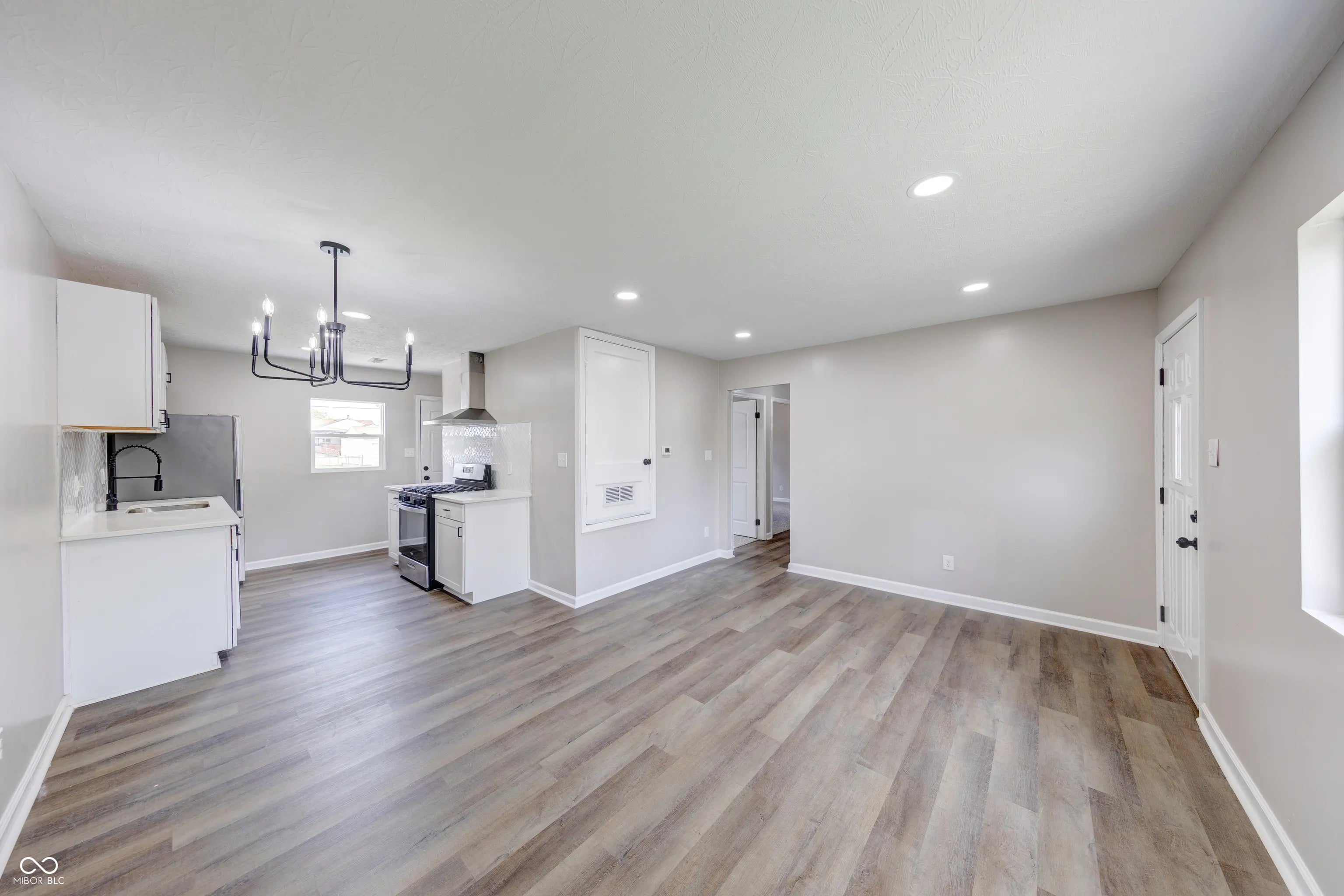 617 S Grand Avenue MLS 22068571 Ivanhoe Heights photo 6