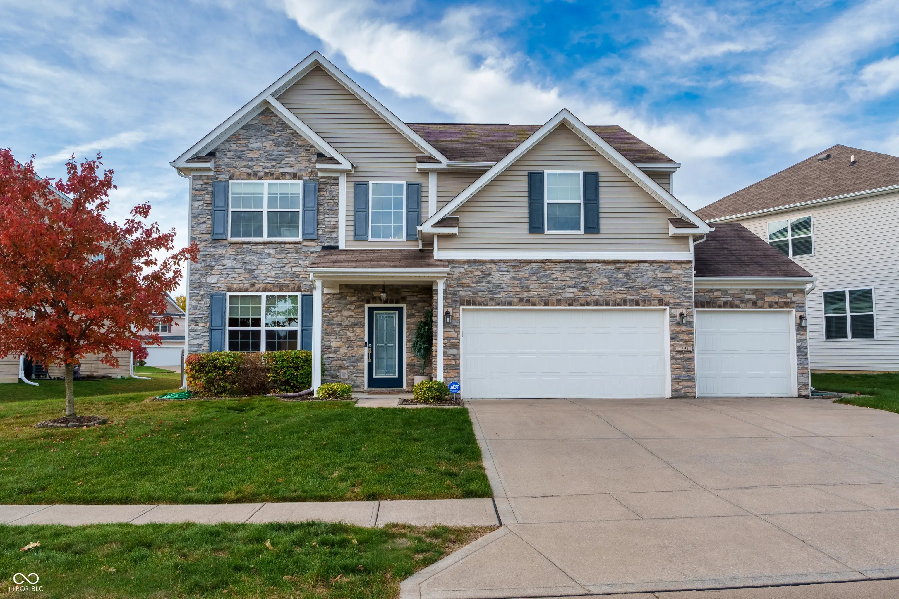 5791 Waterstone Way, Whitestown