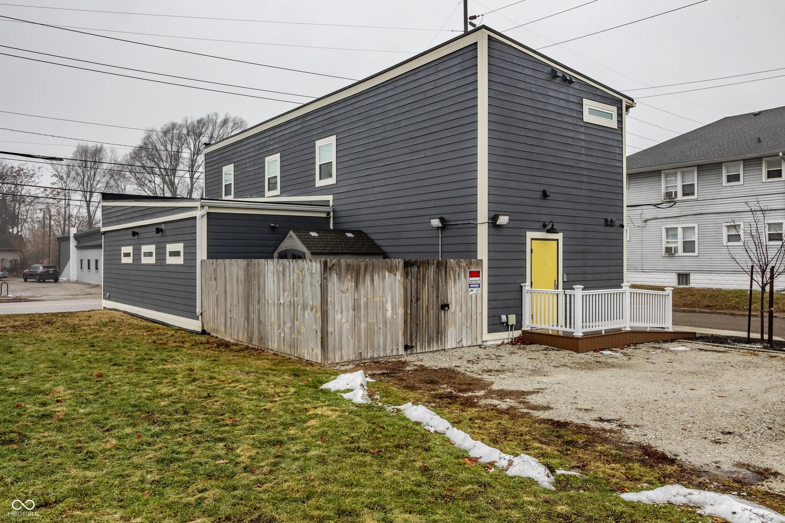 2329 Shelby Street MLS 22068740 Empty photo 10