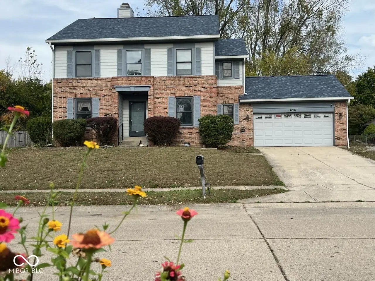 6816 Oak Lake Drive, Indianapolis
