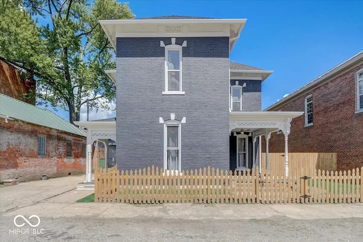 106 W Washington Street, Fairland