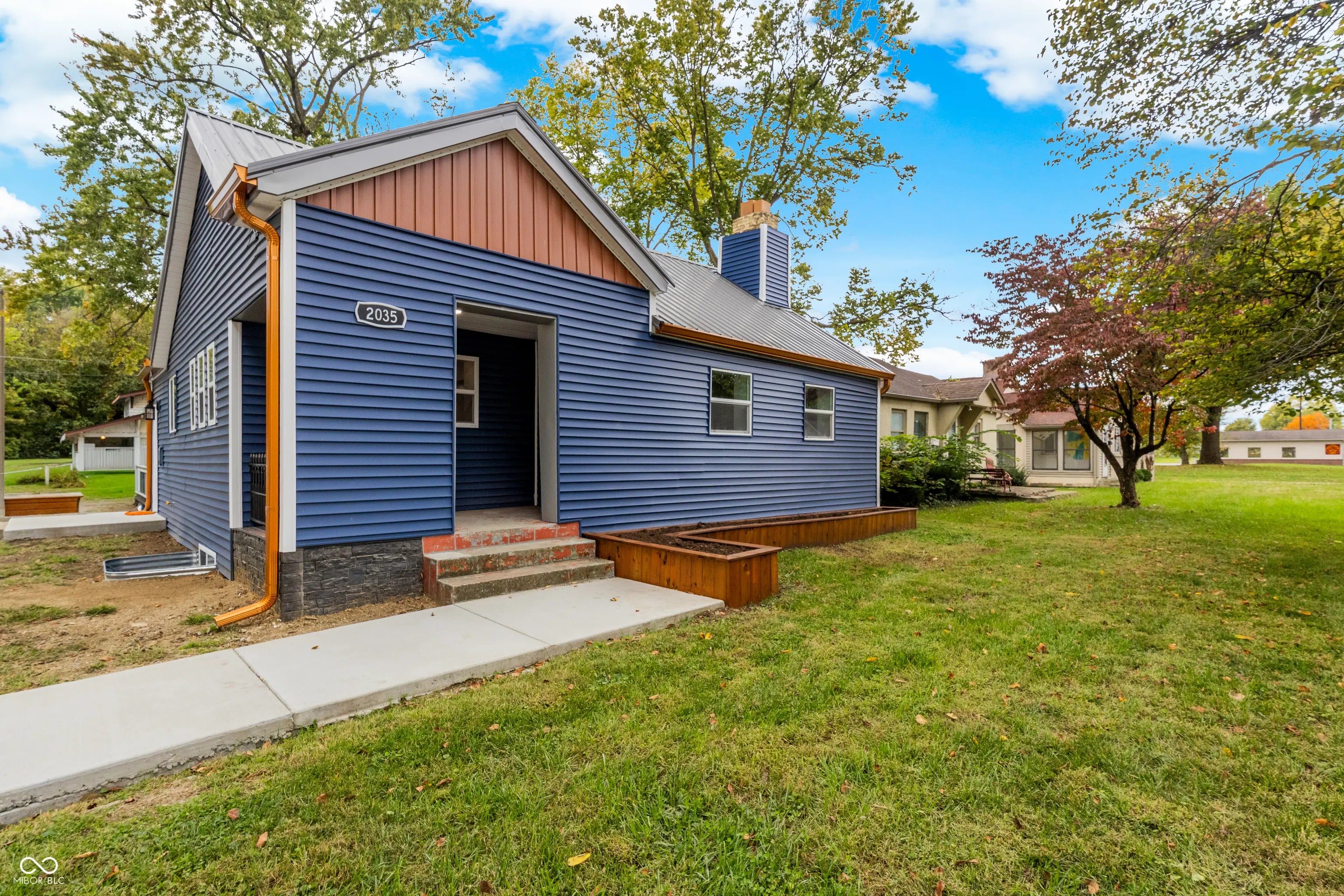 2035 10th Street, Columbus