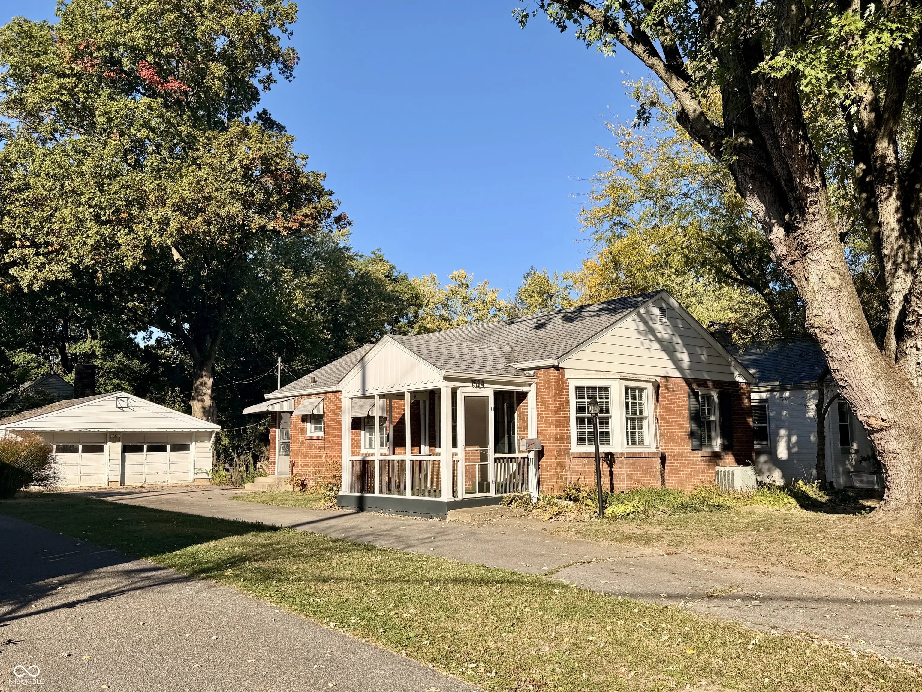 1524 E 54th Street, Indianapolis