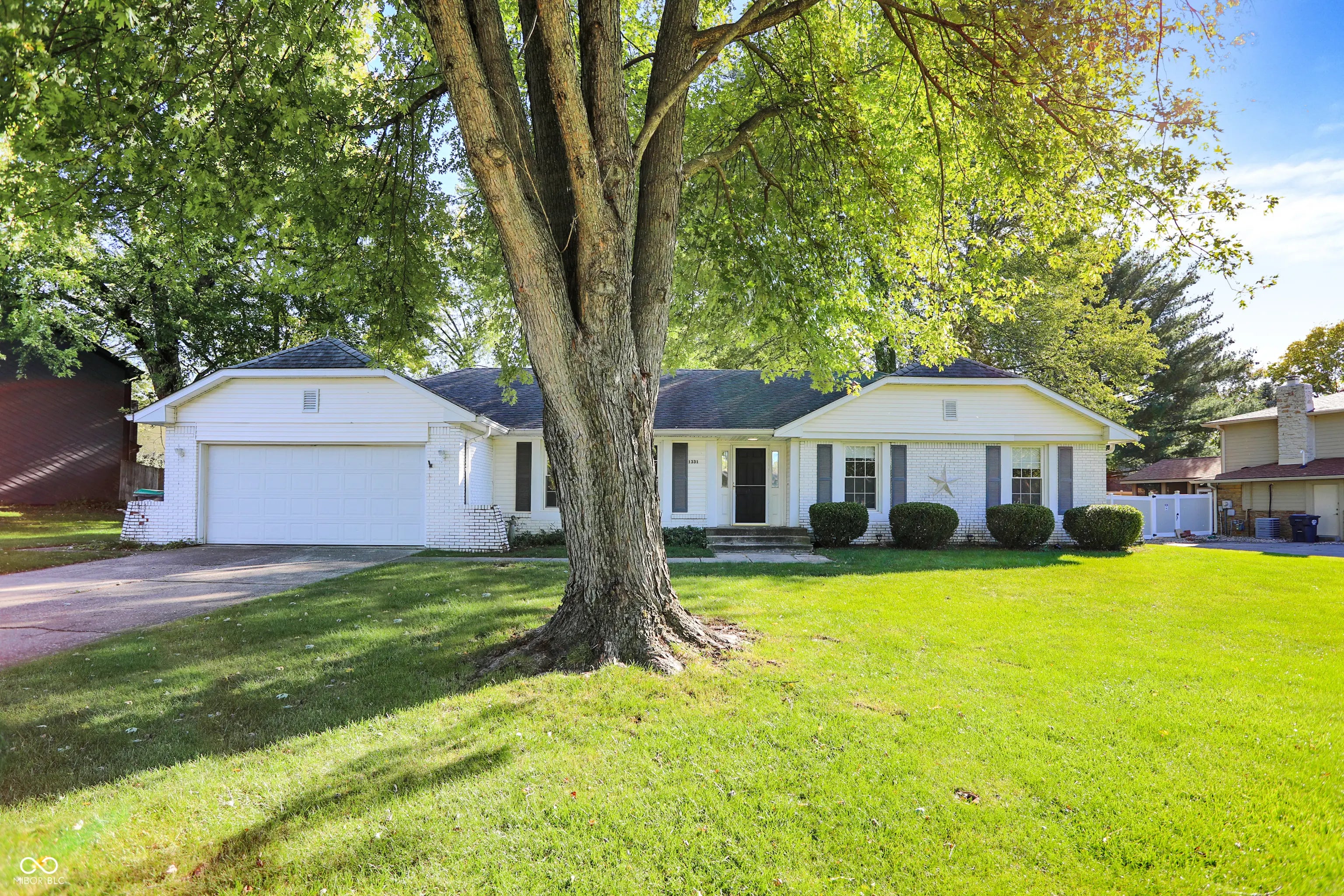 Photo of 1331 Echo Bend Street Greenwood, IN 46142