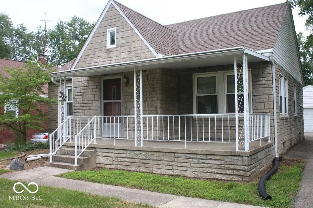 1108 W Weber Drive, Muncie