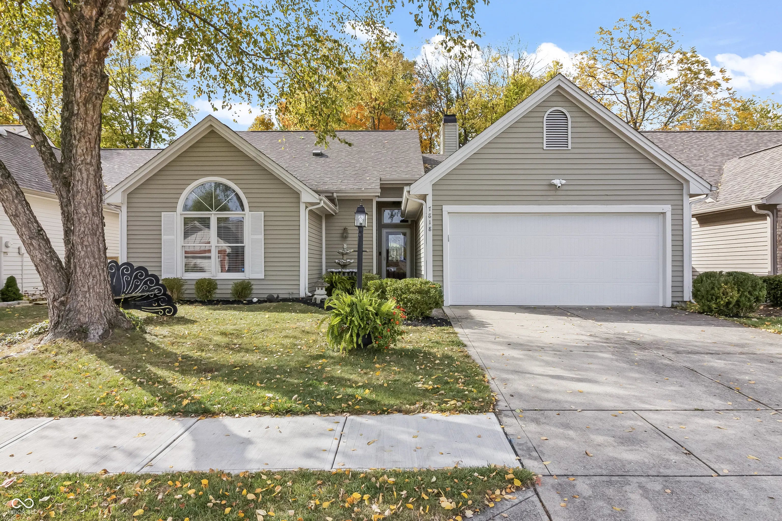 7818 Chesapeake Drive W, Indianapolis