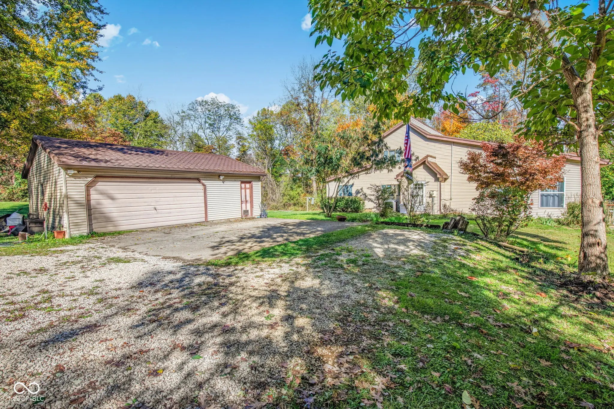 741 N County Line Road E, Gosport