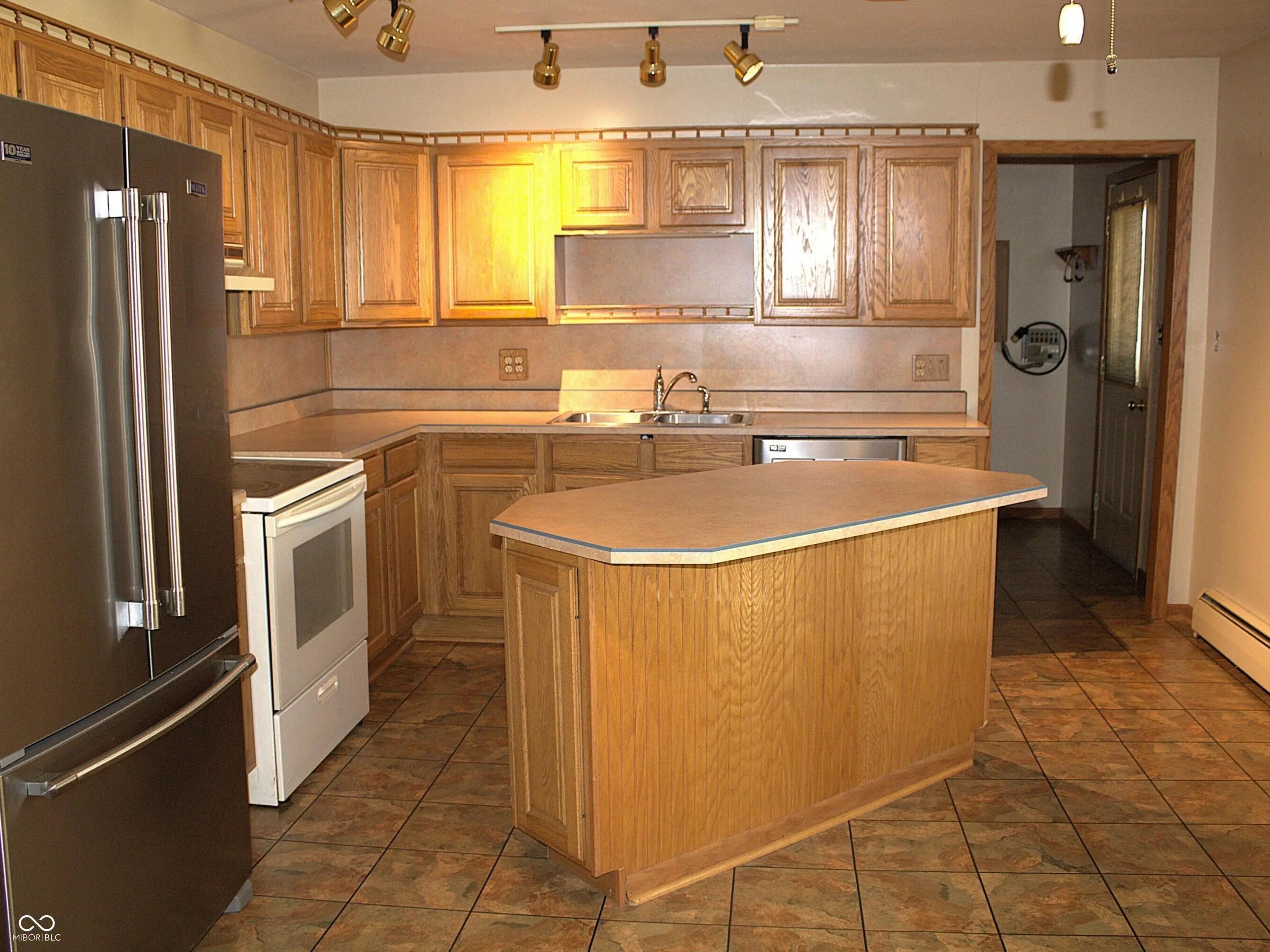 4048 E 00 Ns MLS 22069299 No Subdivision photo 4