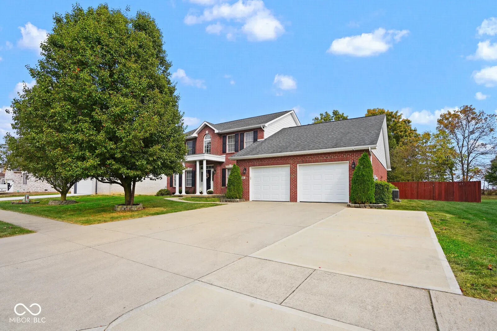 533 Schmitt Road MLS 22069301 Springs Of Hamptons photo 2