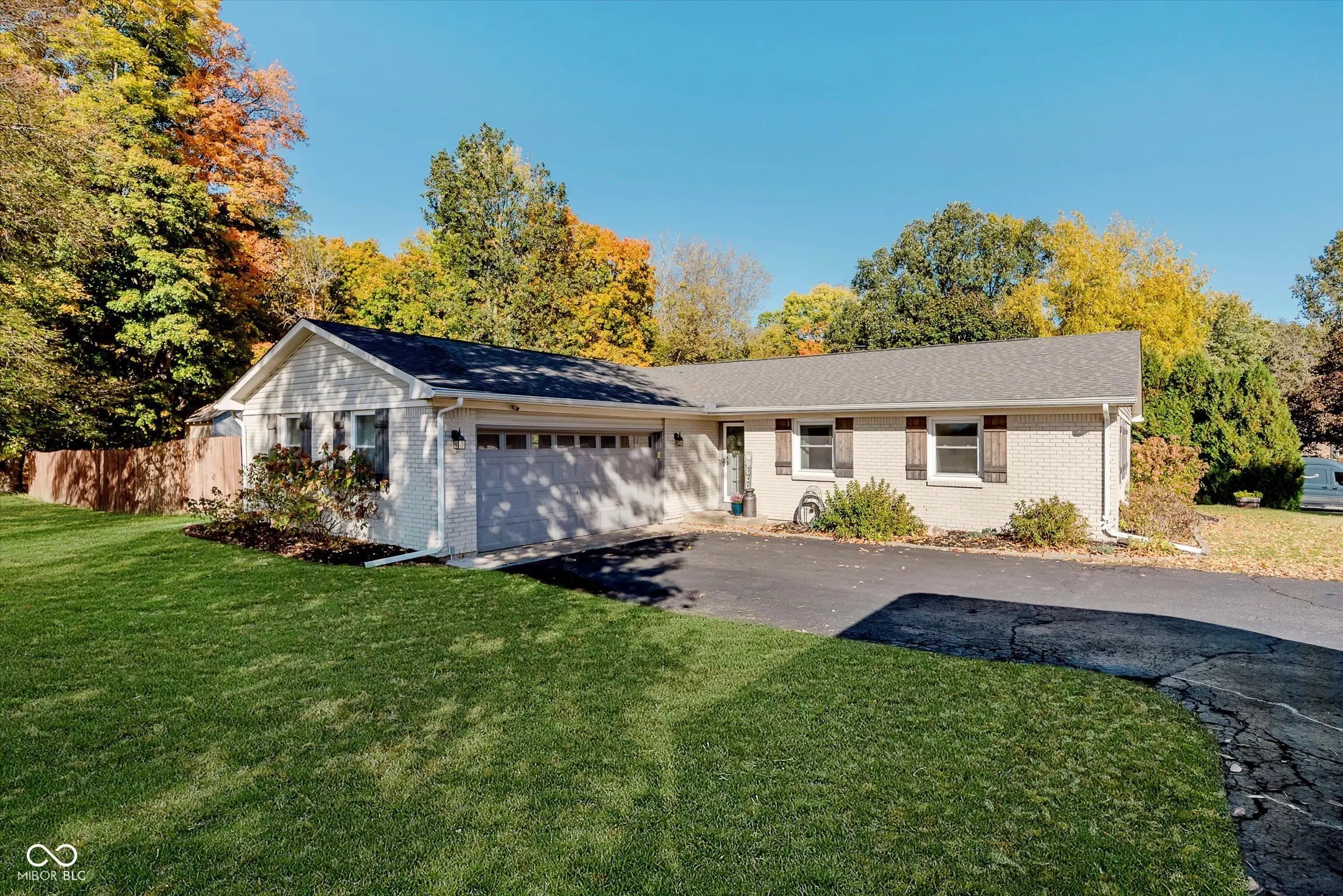 303 Countrywood Drive, Noblesville