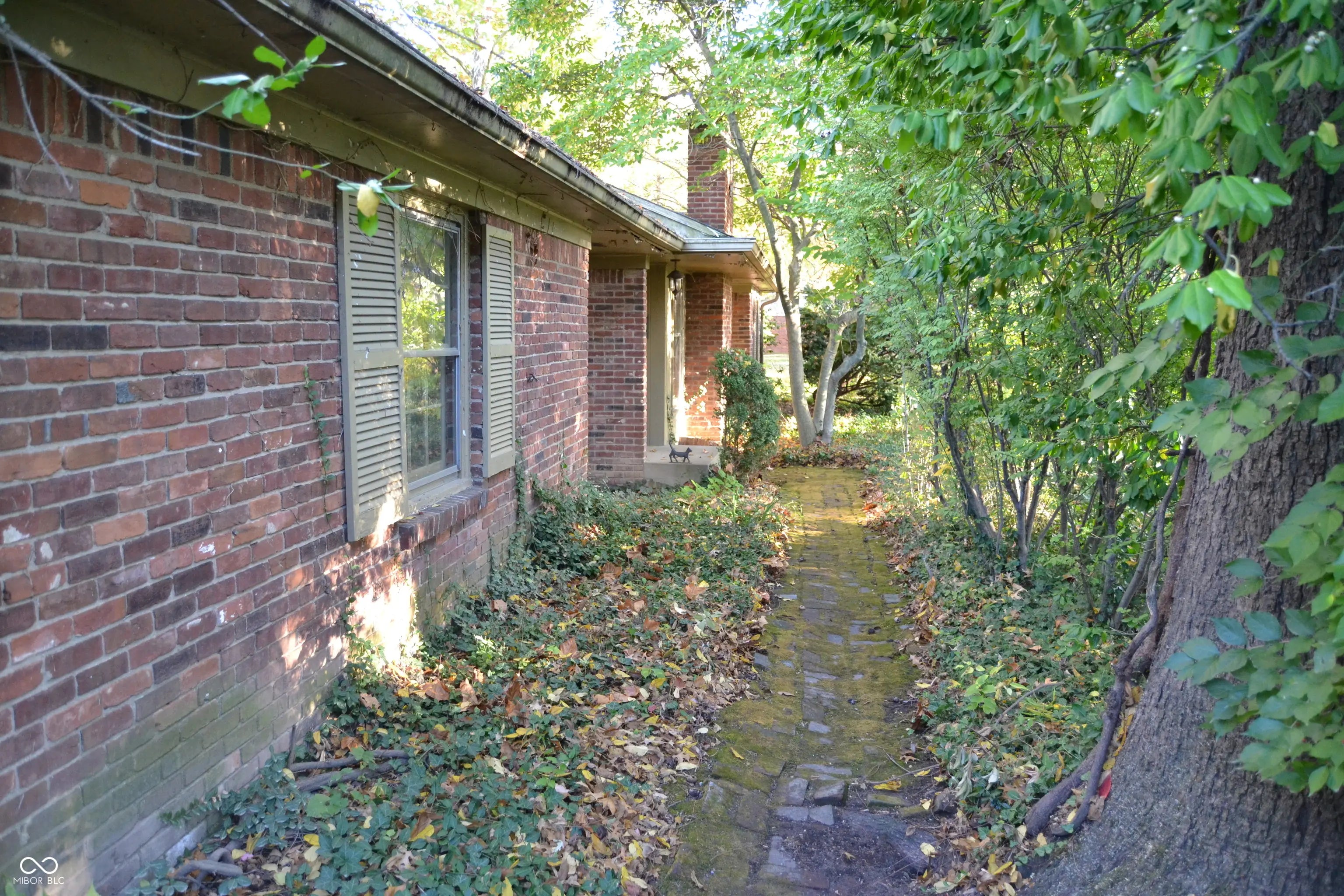 10465 Woodlawn Drive, Indianapolis