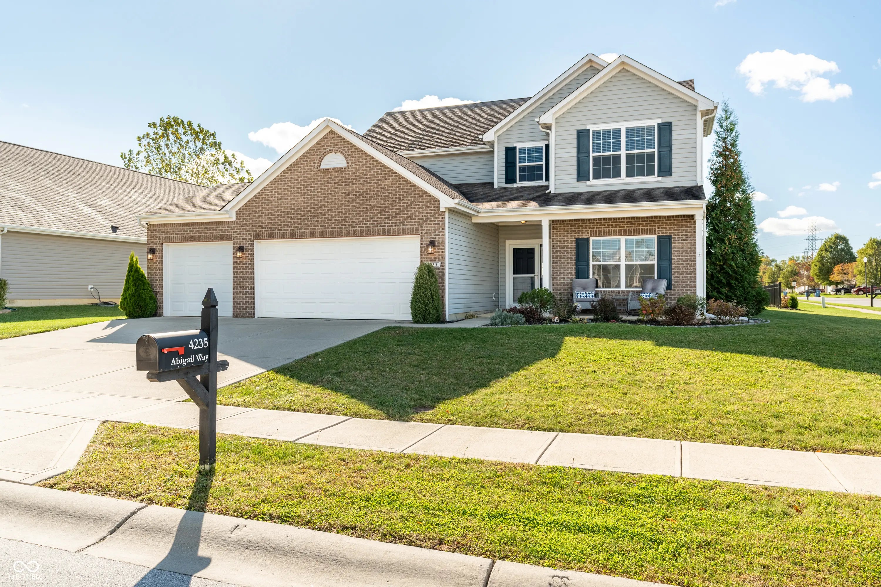 4235 Abigail Way MLS 22069380 Chessington Grove photo 1