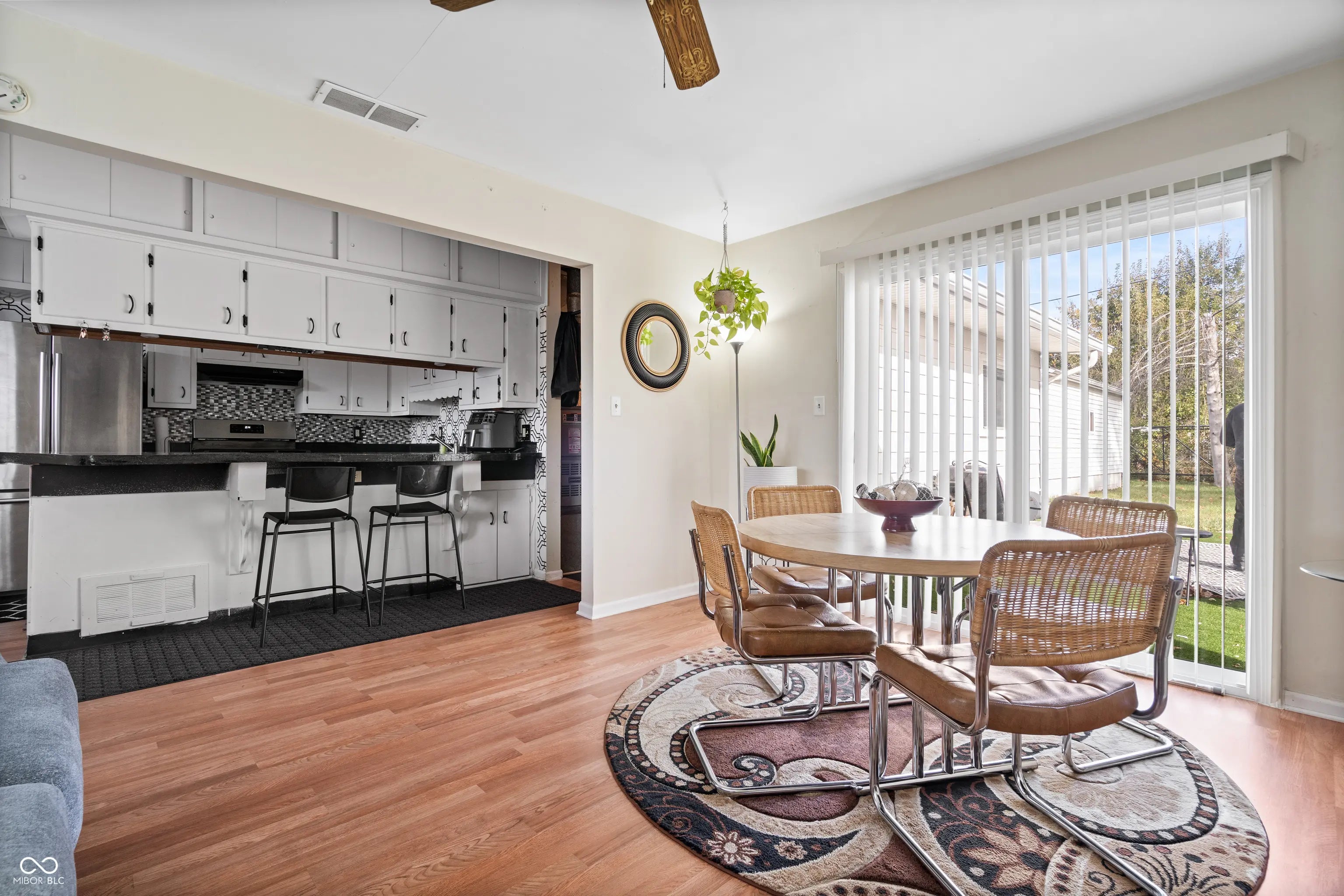 2837 Caroline Avenue MLS 22069392 Sangster Harrison photo 10