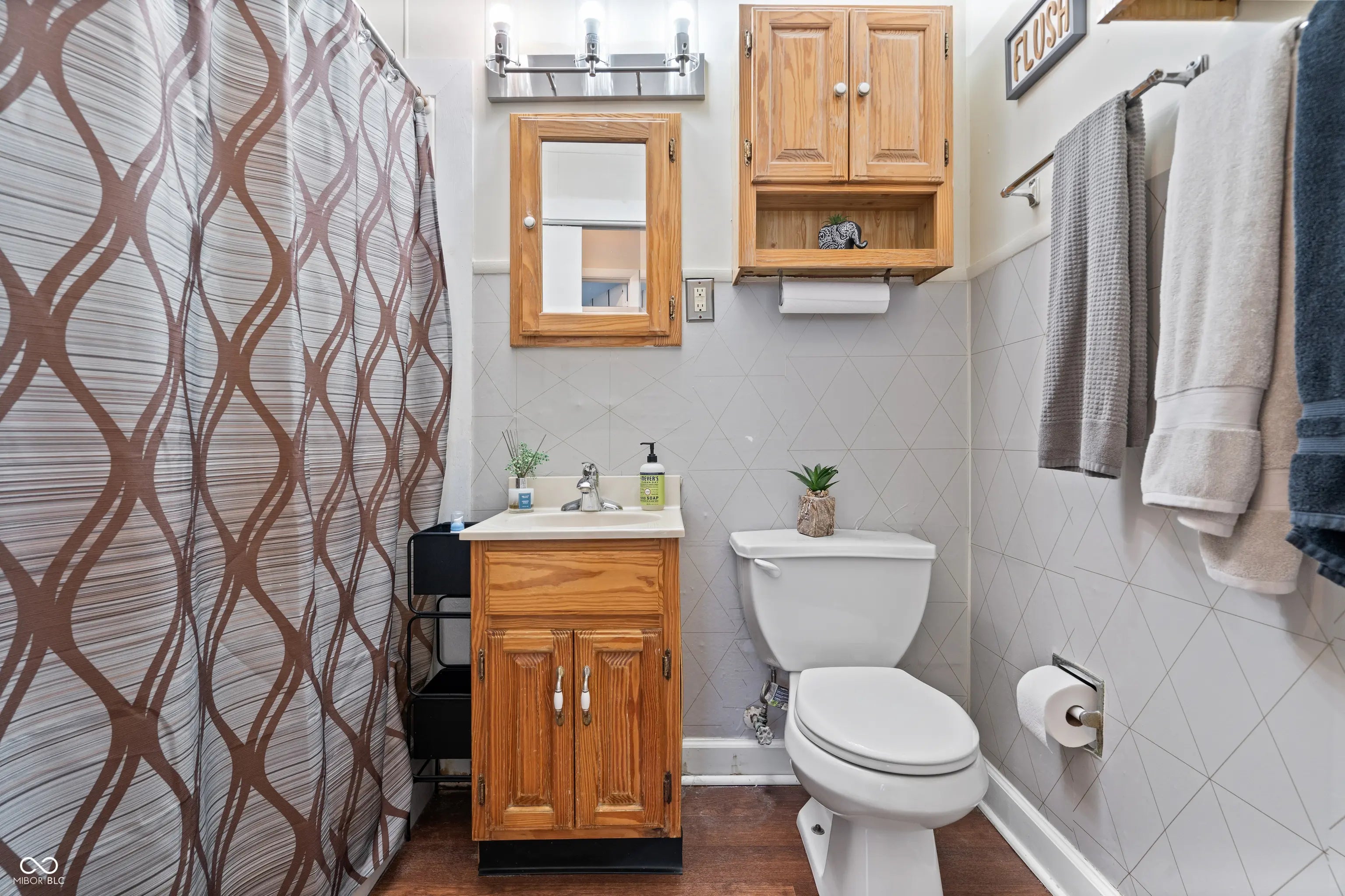 2837 Caroline Avenue MLS 22069392 Sangster Harrison photo 20