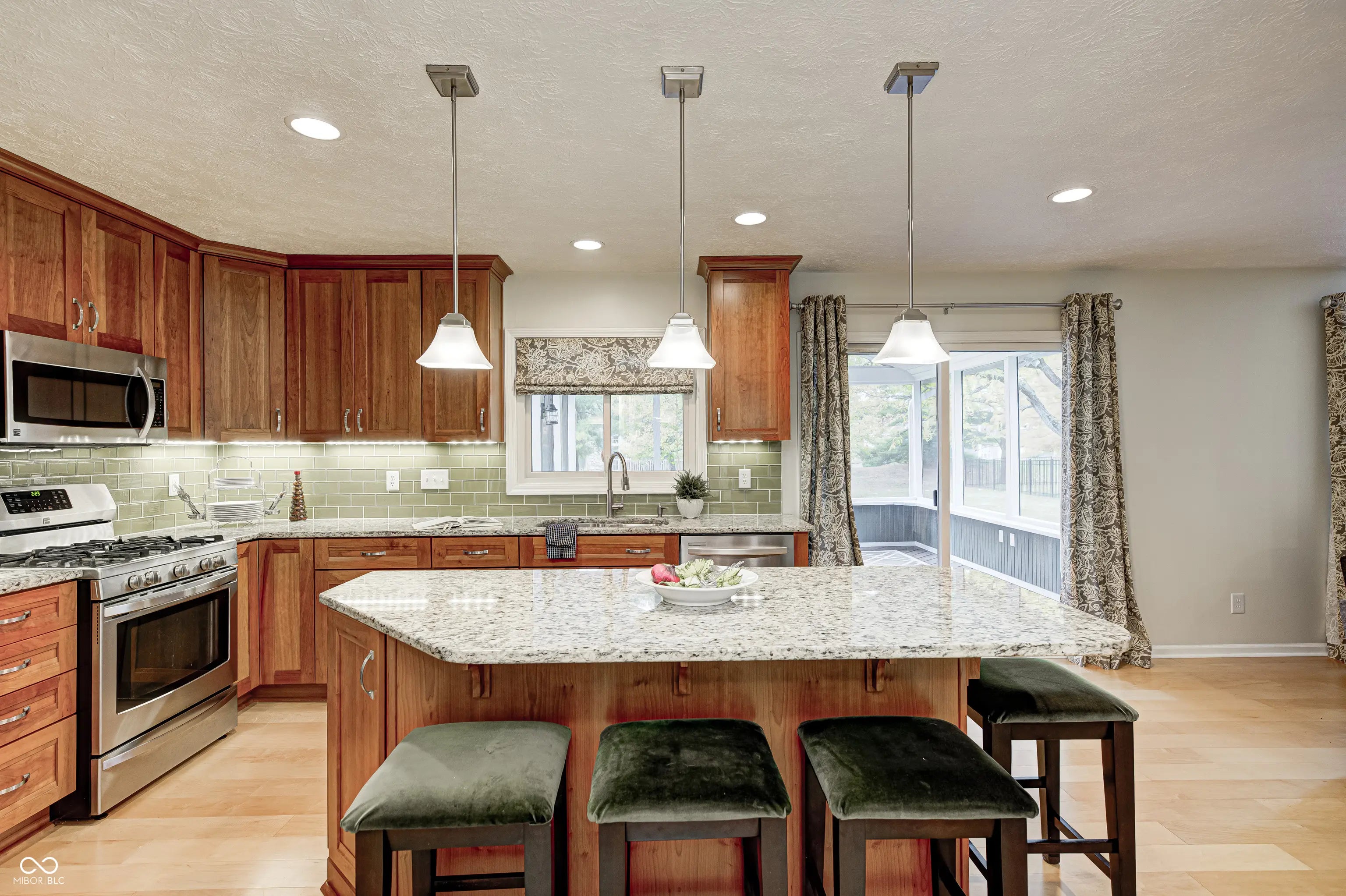 7523 Bramblewood Lane MLS 22069443 The Trees Ii photo 7