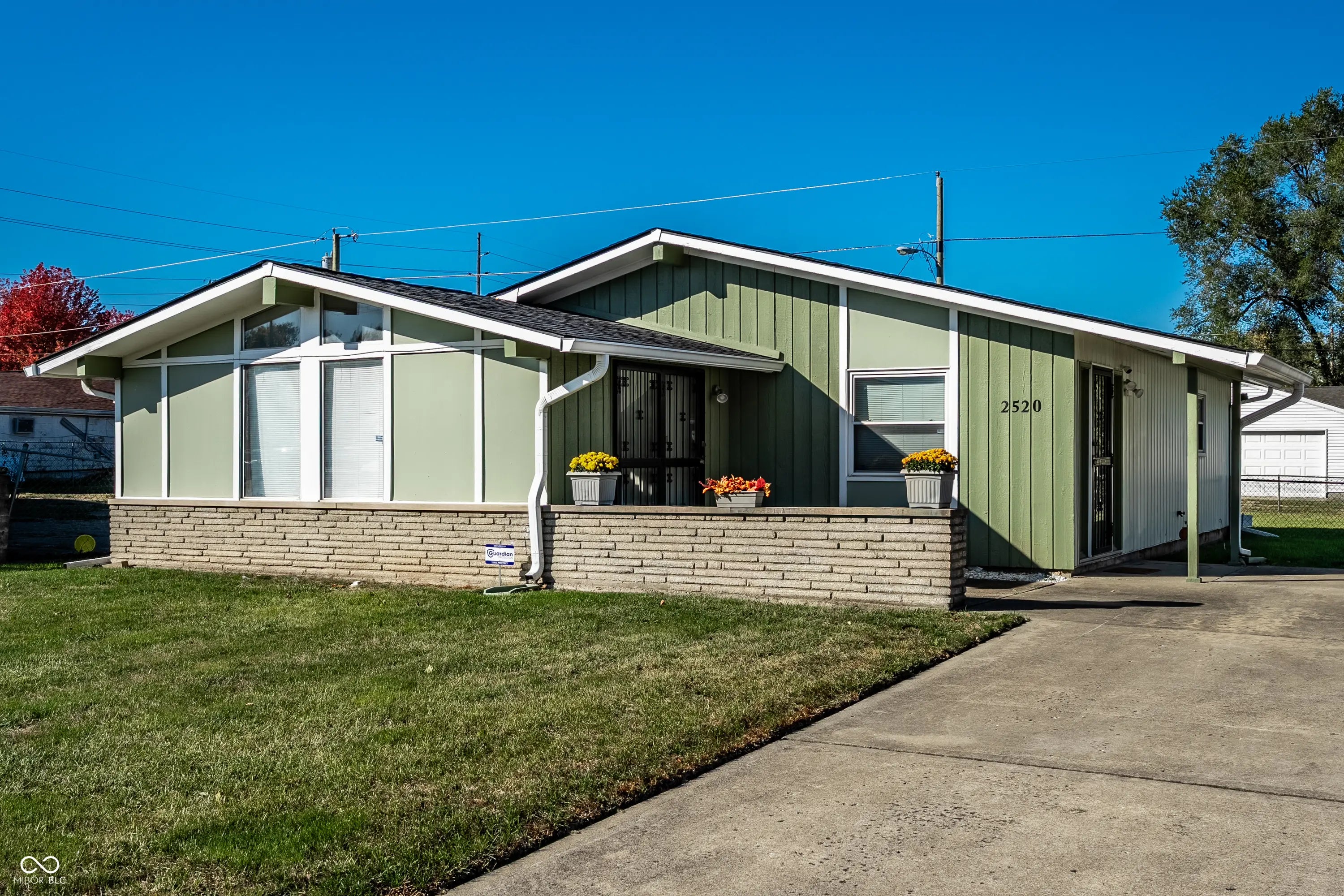 2520 Hillside Avenue, Indianapolis