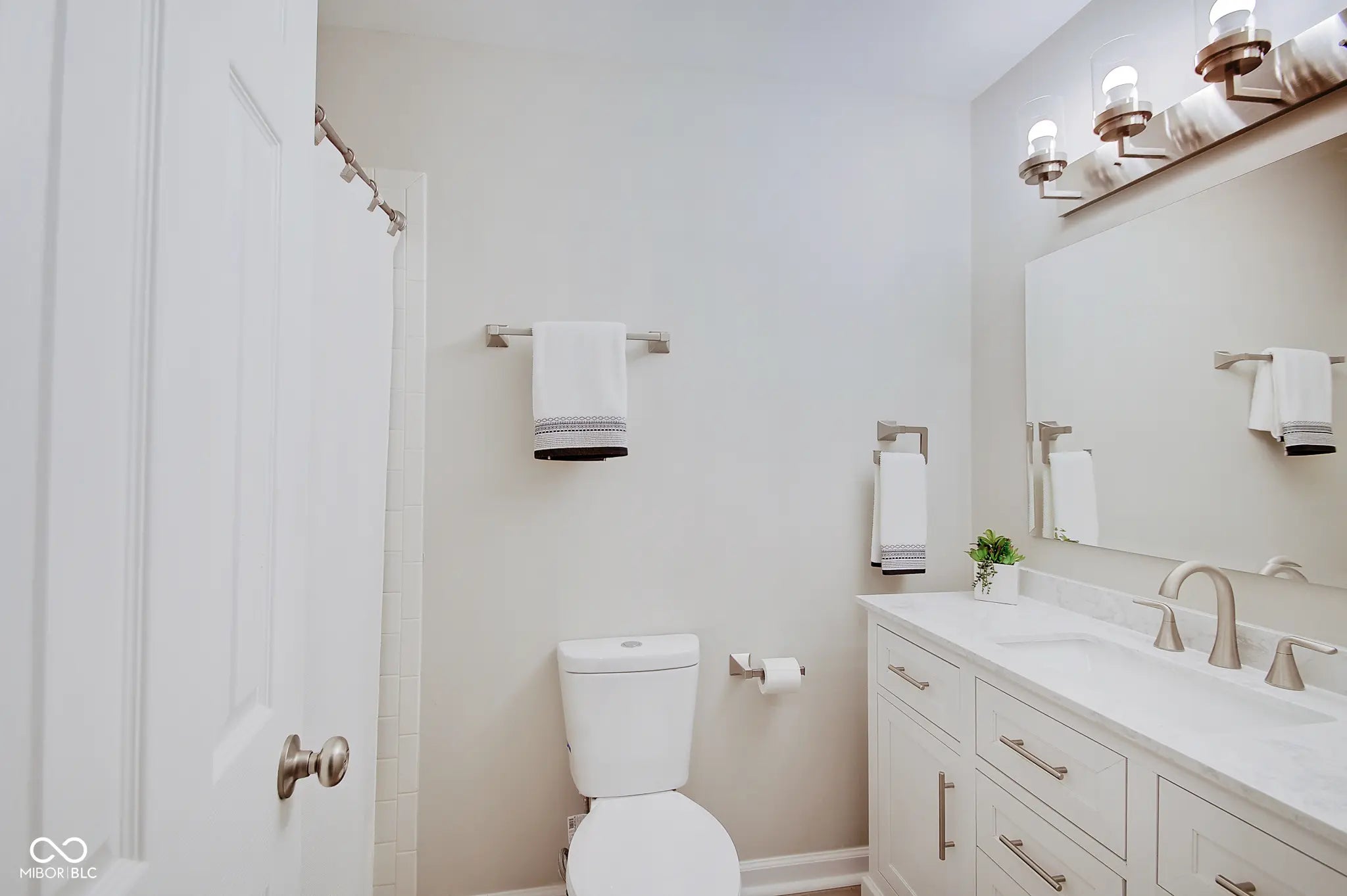 4902 N Capitol Avenue MLS 22069518 A B Carters photo 0