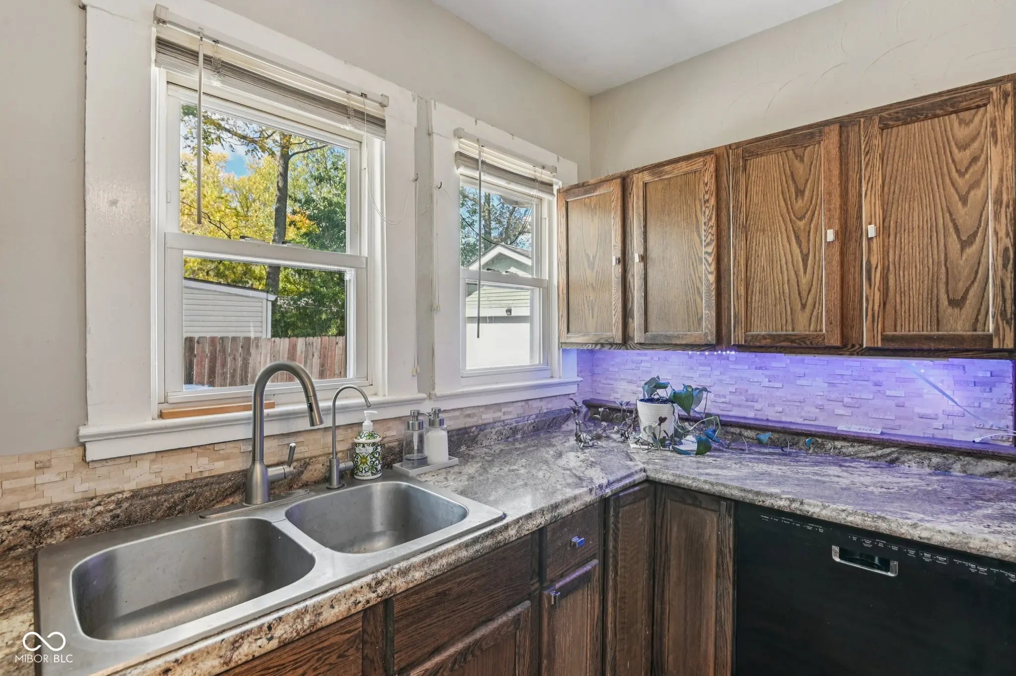 1920 E 67th Street MLS 22069557 No Subdivision photo 15