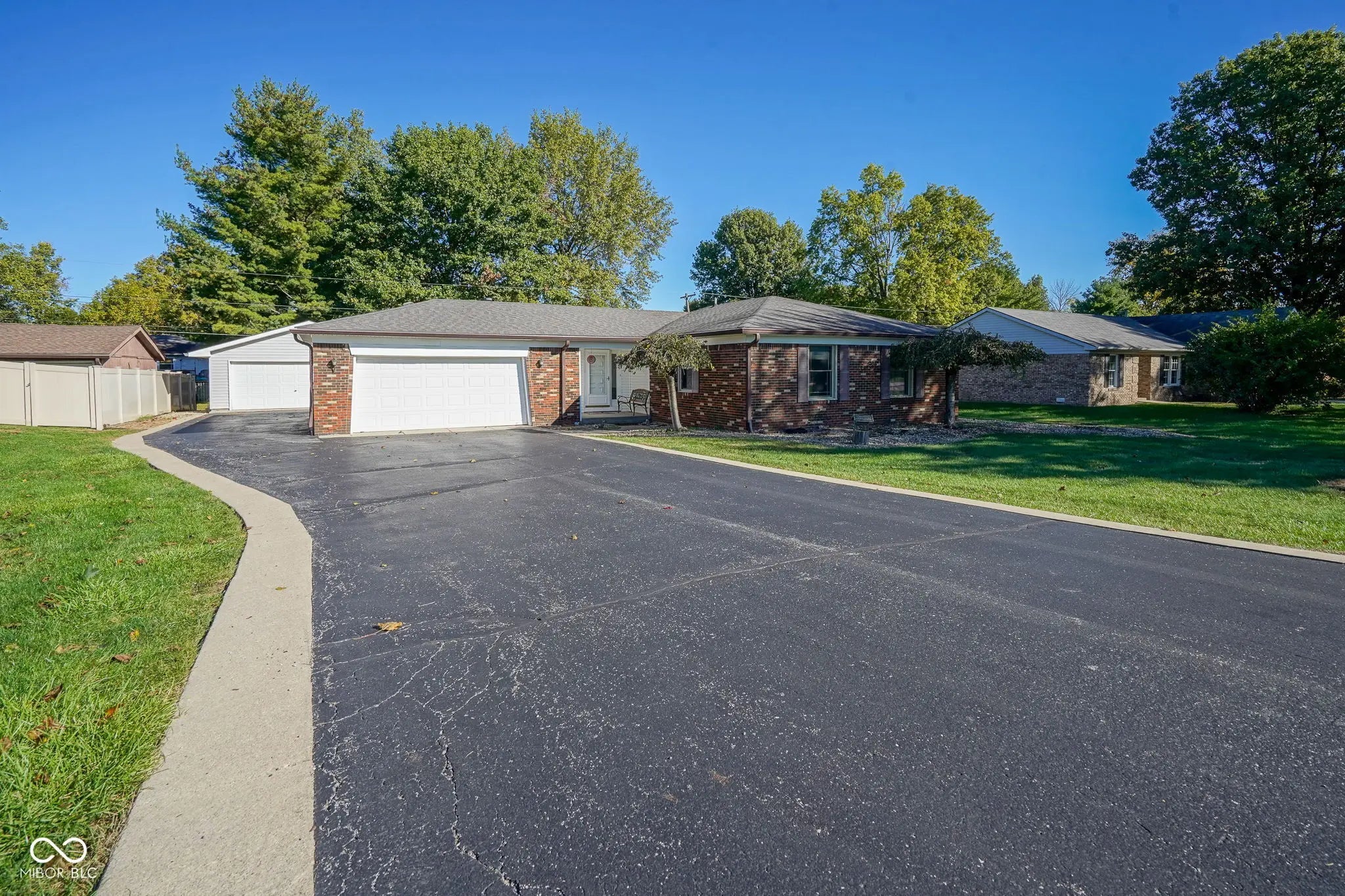 Photo of 8604 E Edgewood Avenue Indianapolis, IN 46239