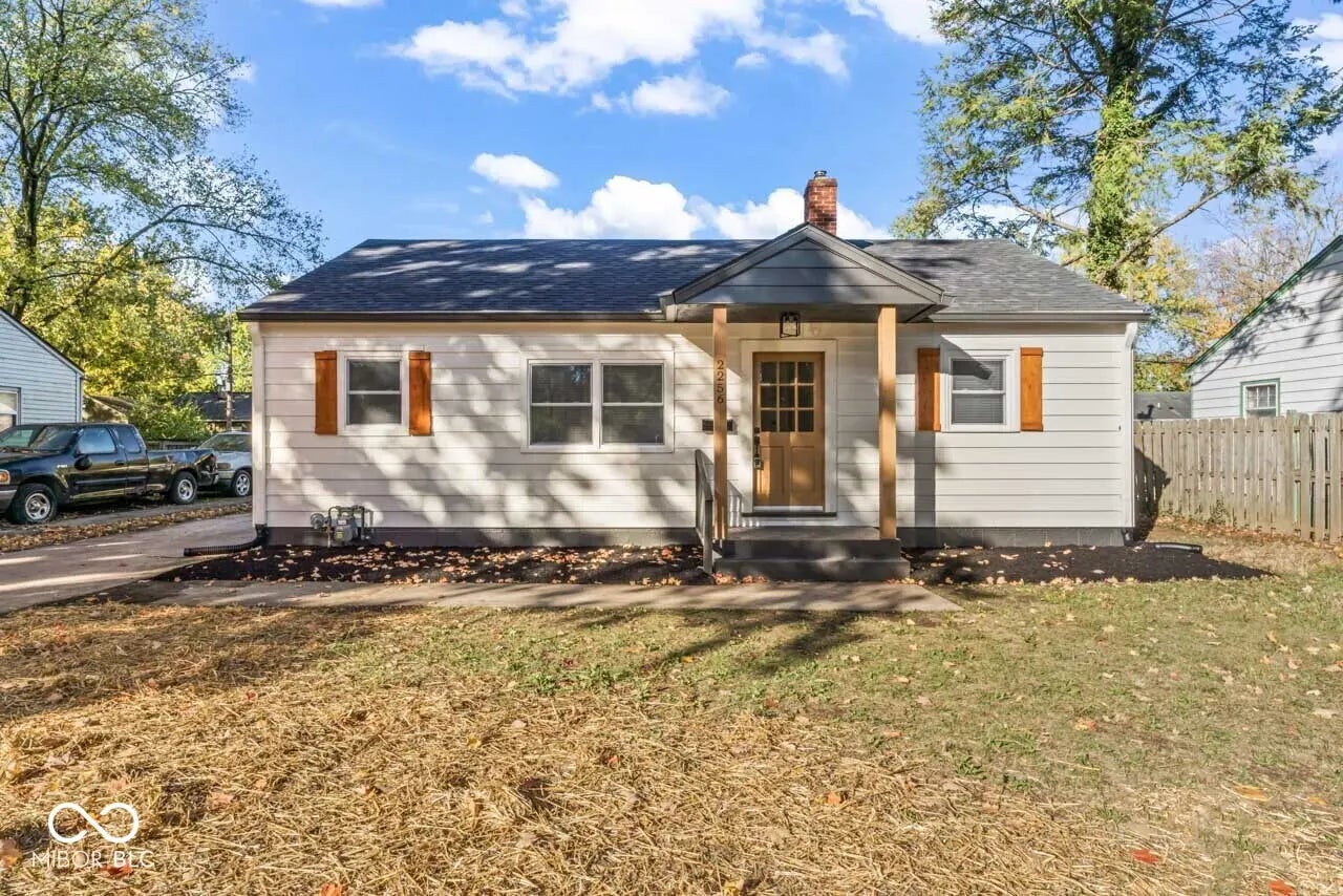 2256 W Kessler Blvd N Drive, Indianapolis