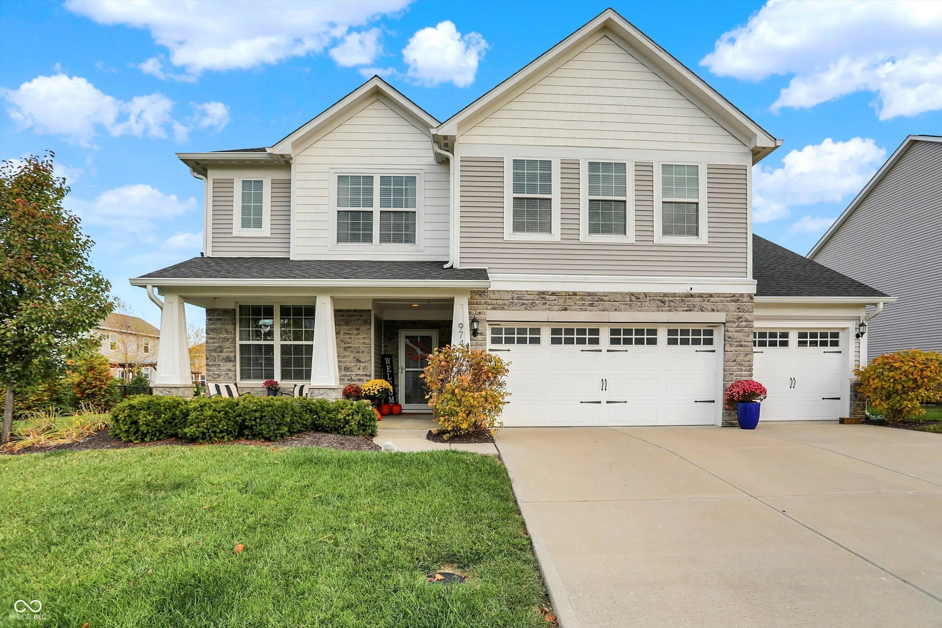 974 Adlo Lane, Westfield