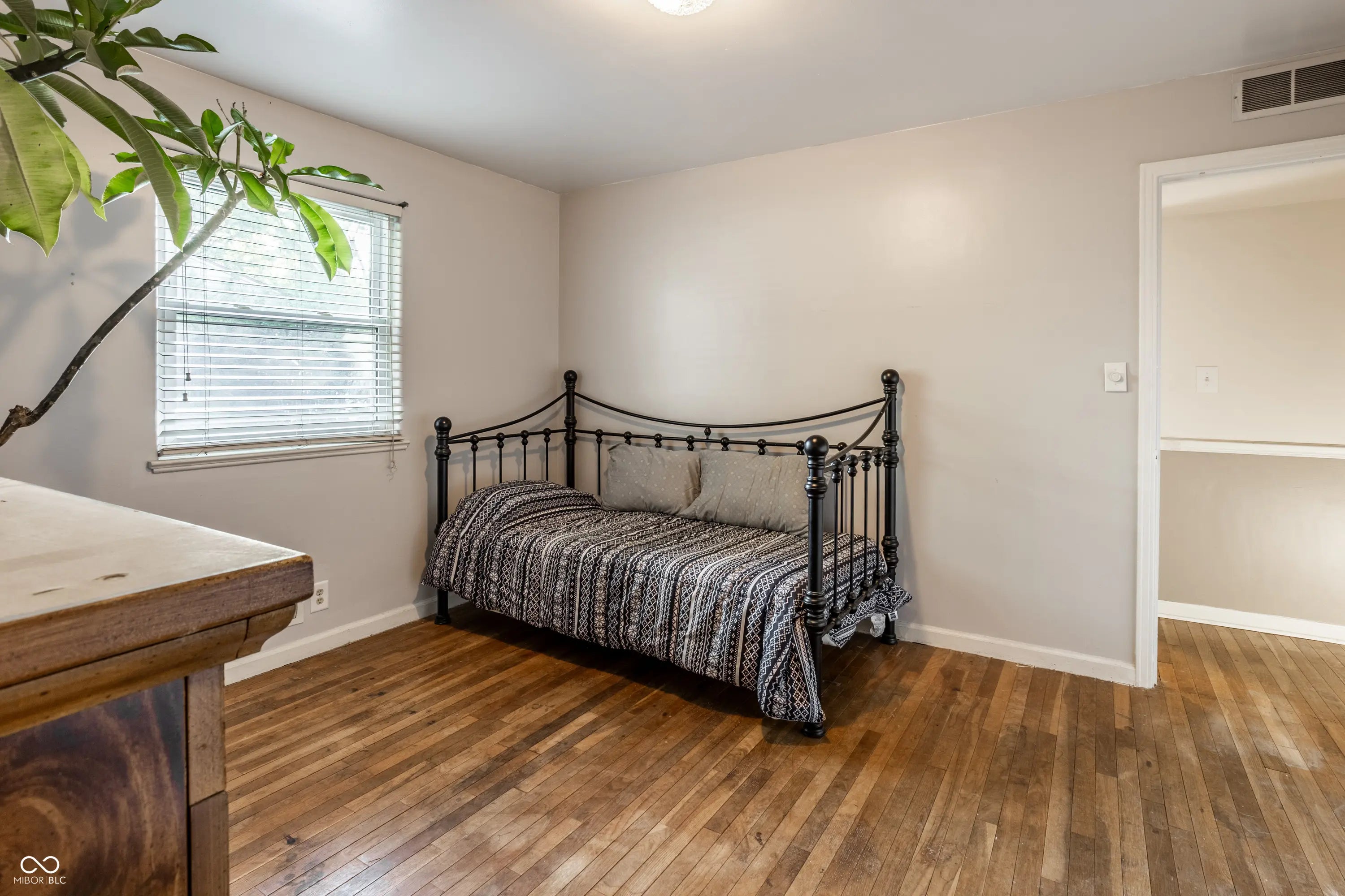 3711 E 57th Street MLS 22069705 Wides 9th Add photo 13