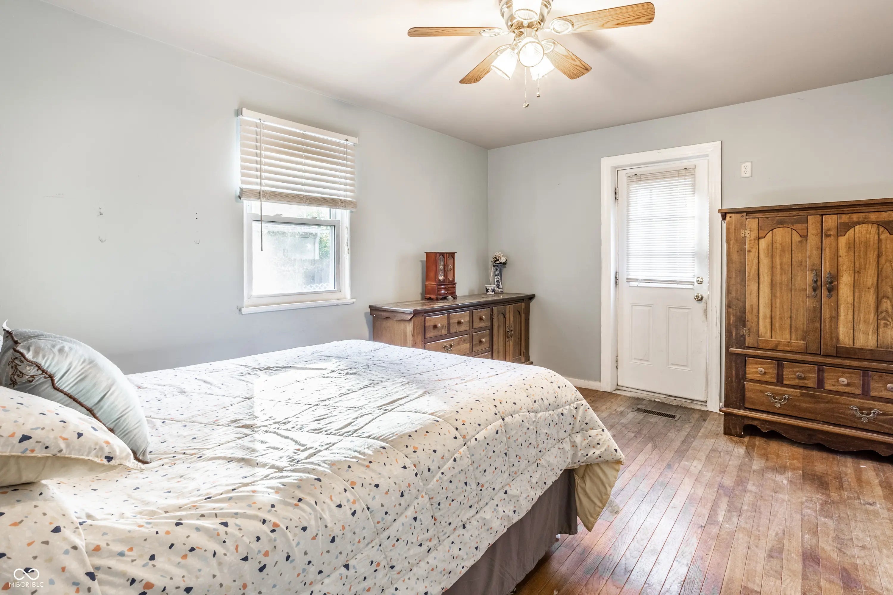 3711 E 57th Street MLS 22069705 Wides 9th Add photo 16