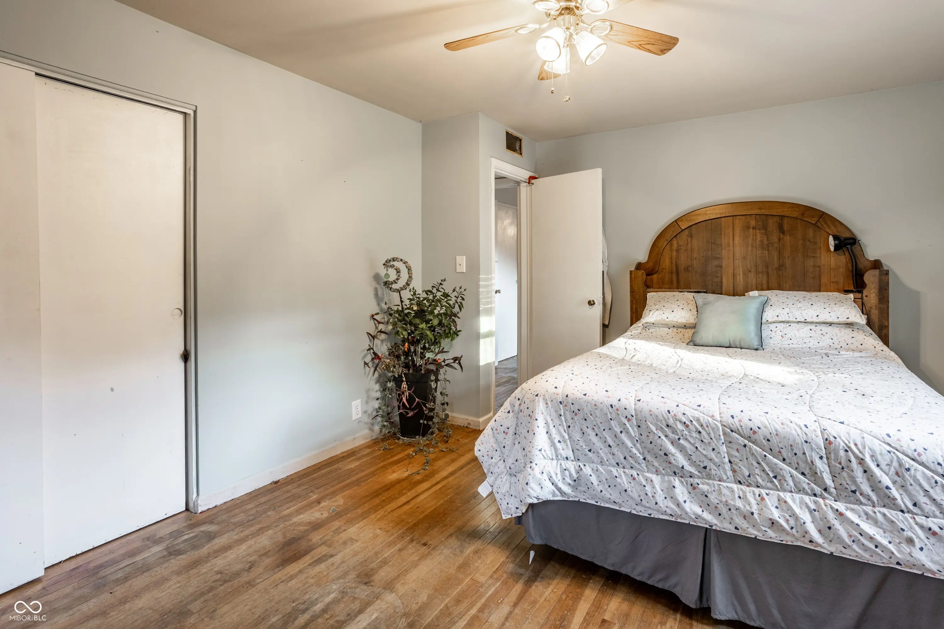 3711 E 57th Street MLS 22069705 Wides 9th Add photo 17