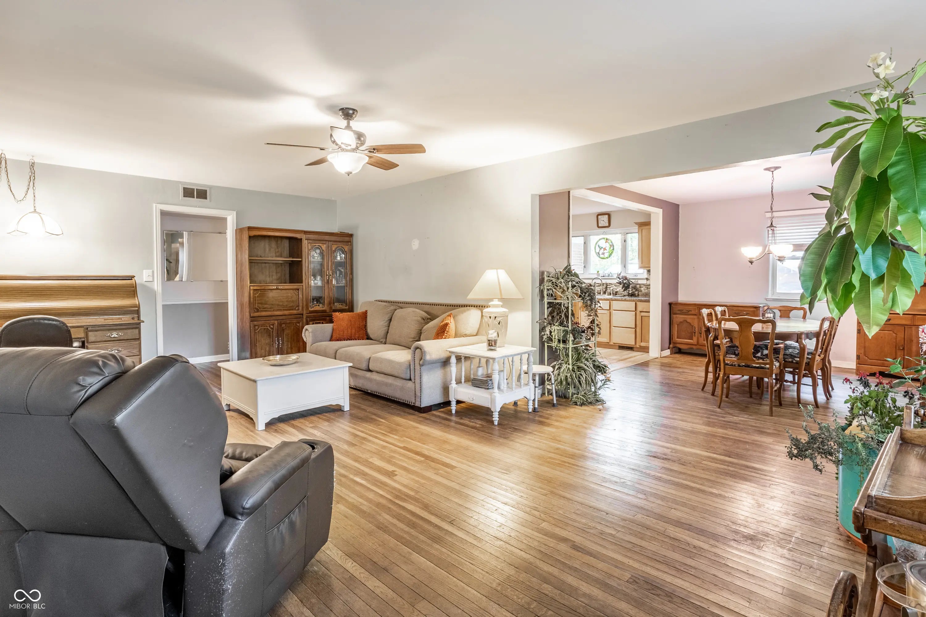 3711 E 57th Street MLS 22069705 Wides 9th Add photo 2