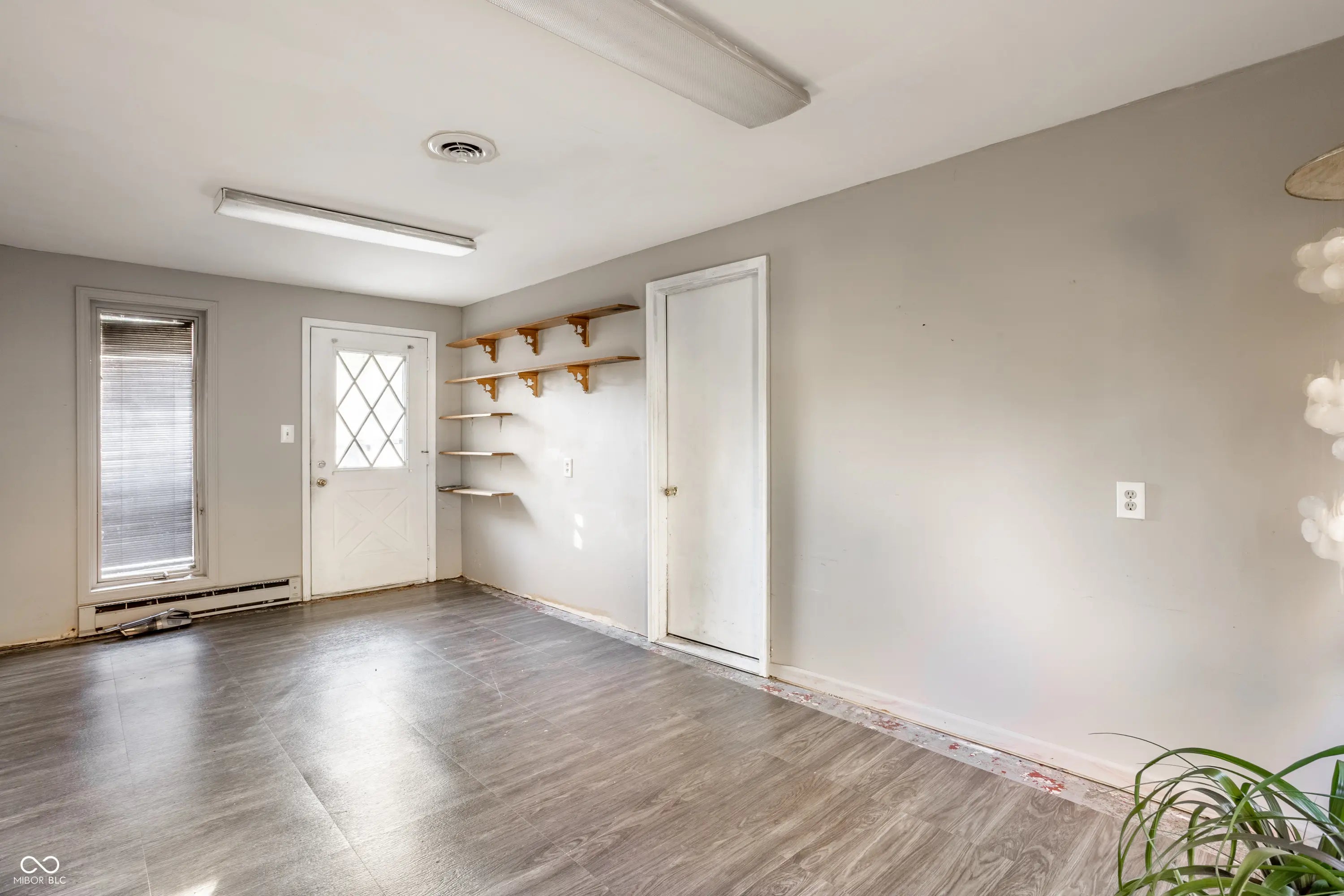 3711 E 57th Street MLS 22069705 Wides 9th Add photo 24
