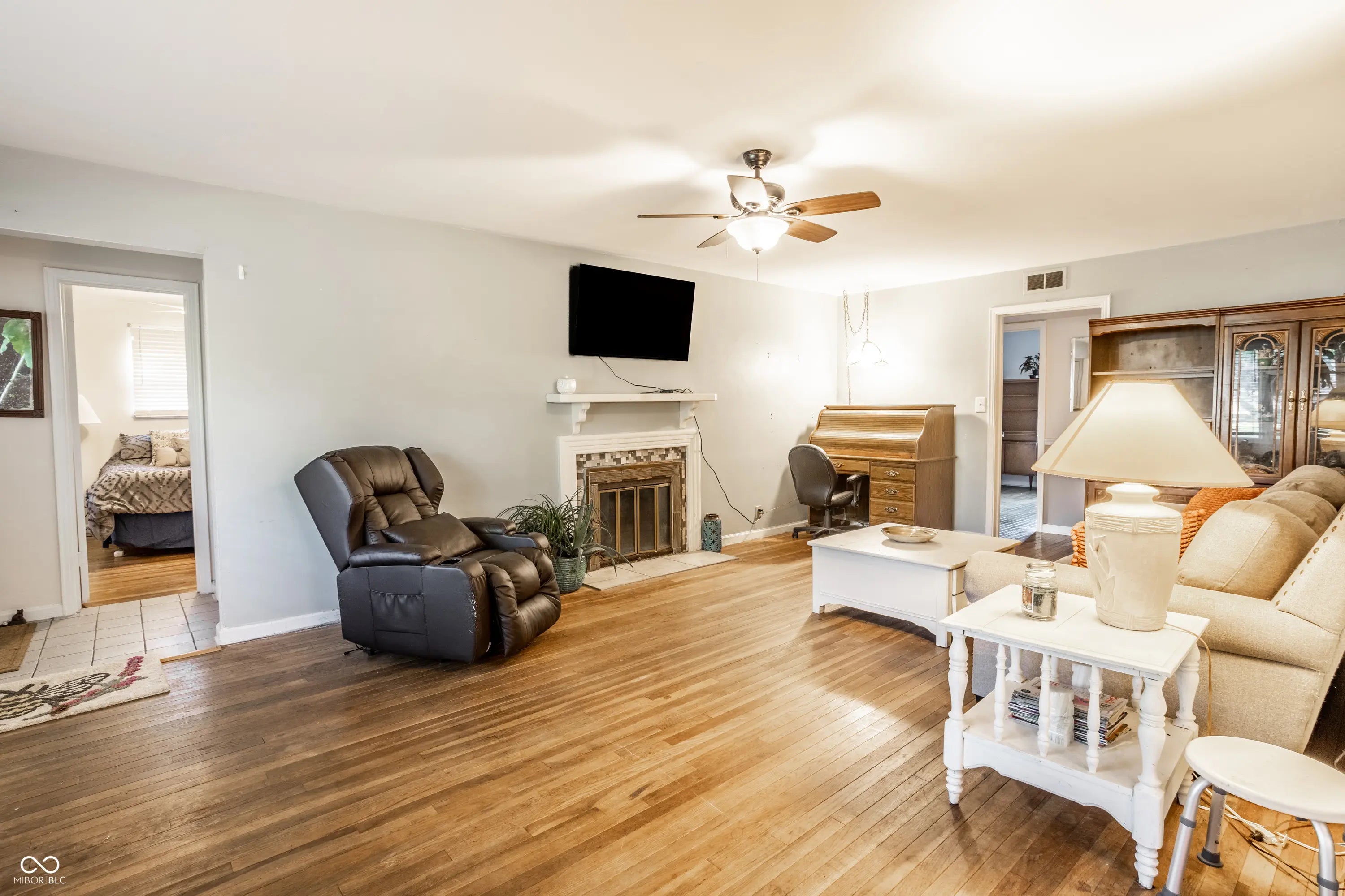 3711 E 57th Street MLS 22069705 Wides 9th Add photo 3