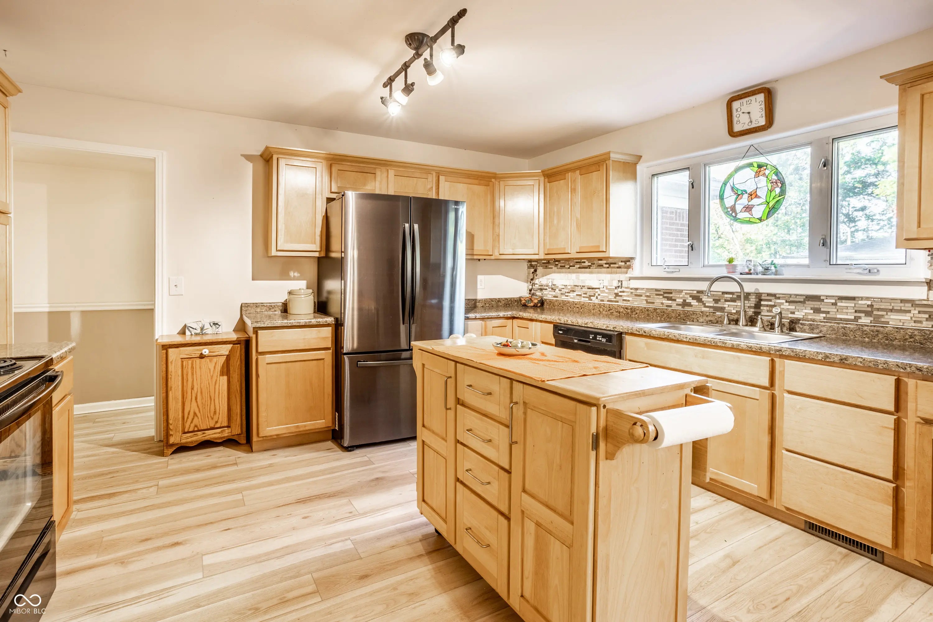 3711 E 57th Street MLS 22069705 Wides 9th Add photo 9