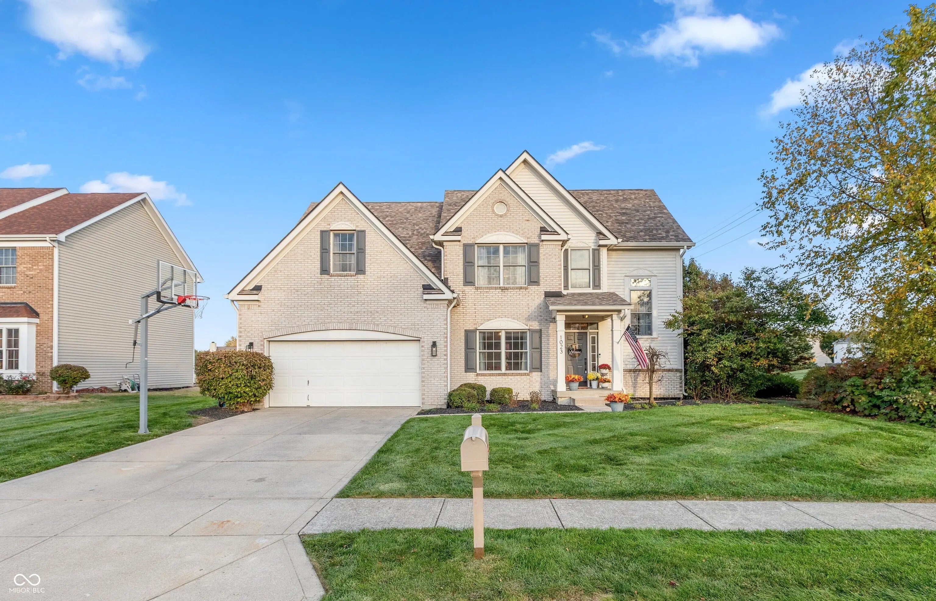 Photo of 1023 Red Dunes Run Avon, IN 46123