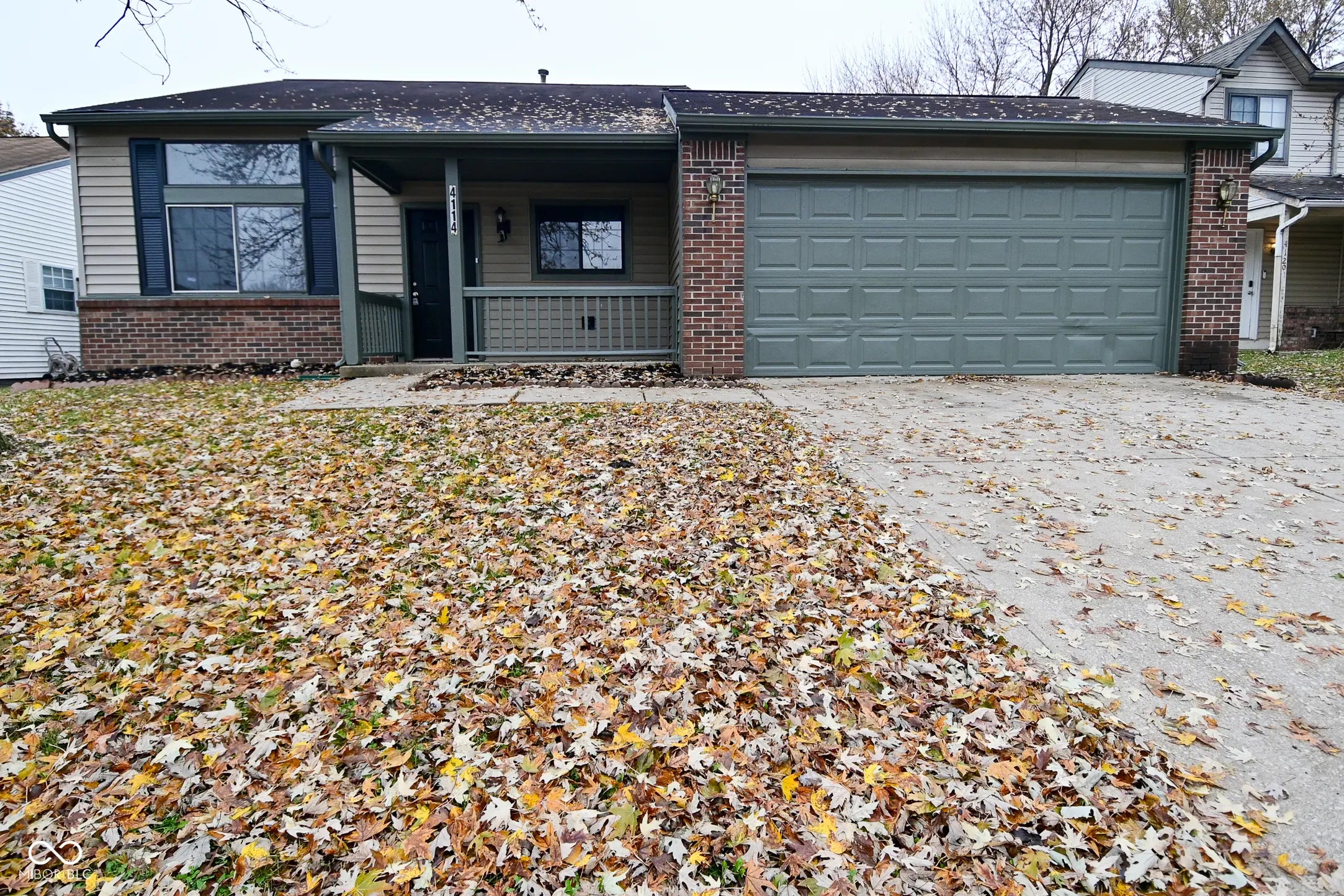 4114 Luxembourg Circle E, Indianapolis