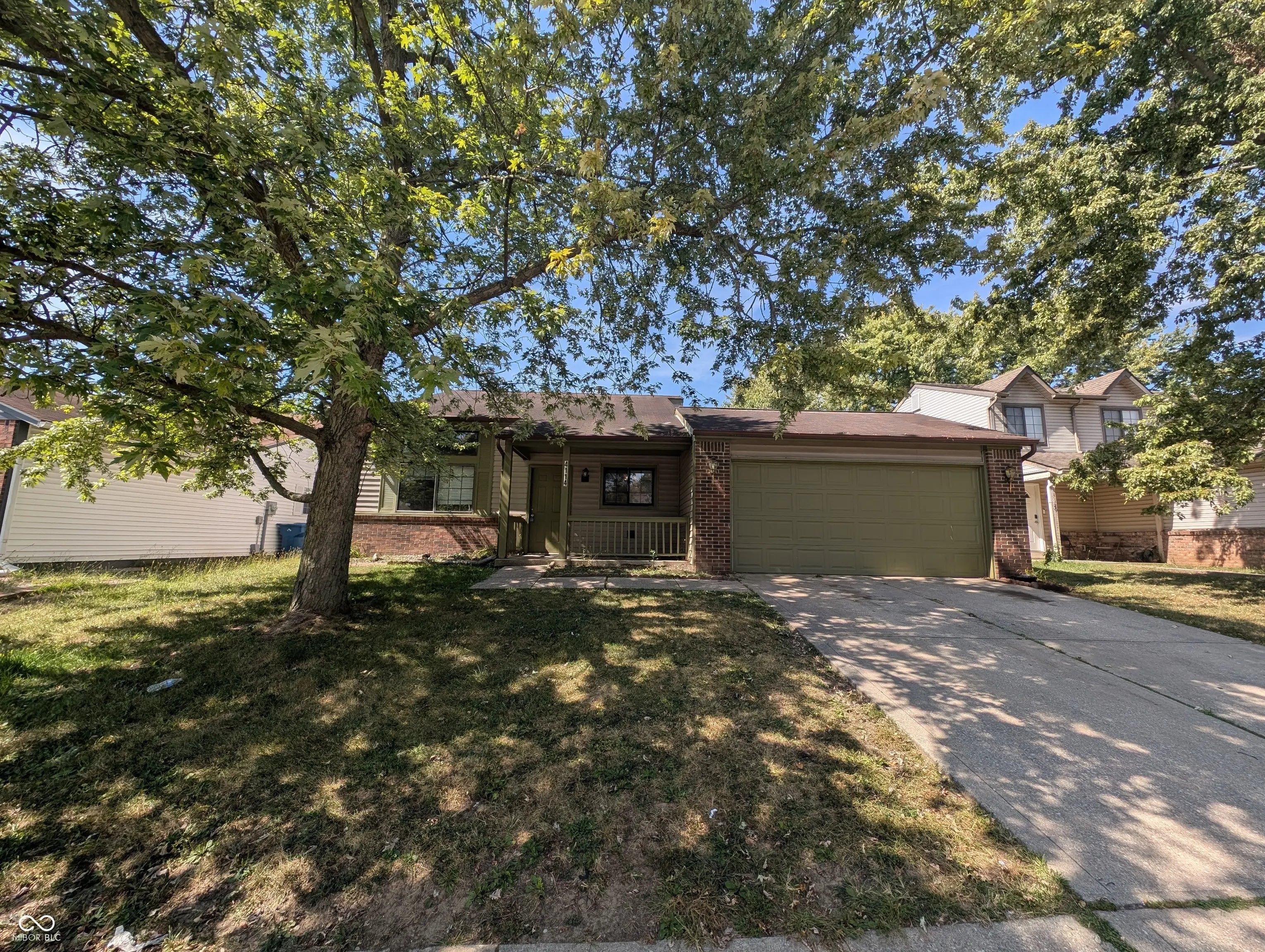 4114 Luxembourg Circle E, Indianapolis