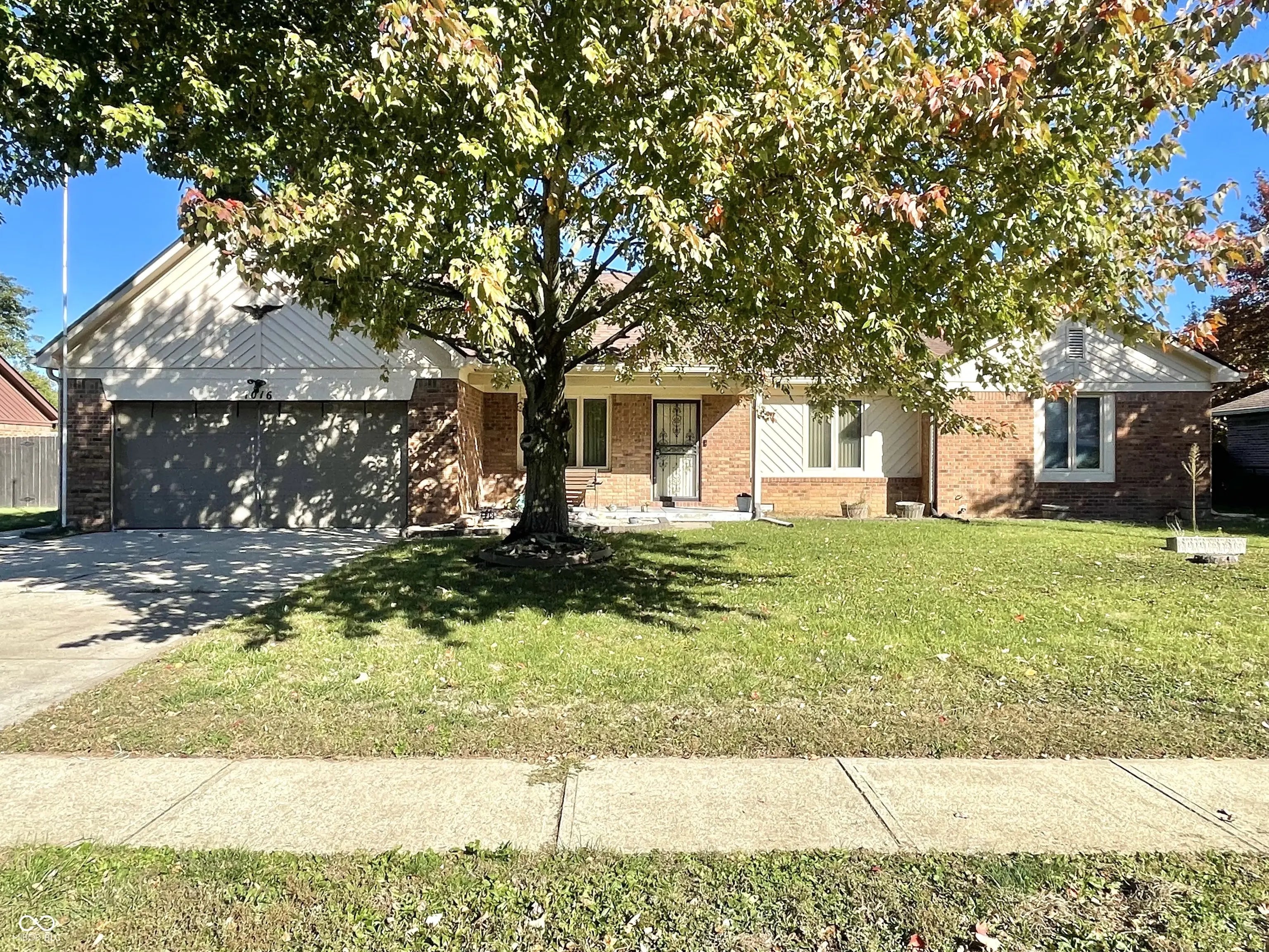 1016 Cedar Glen North Drive MLS 22069868 Cedar Glen photo 1