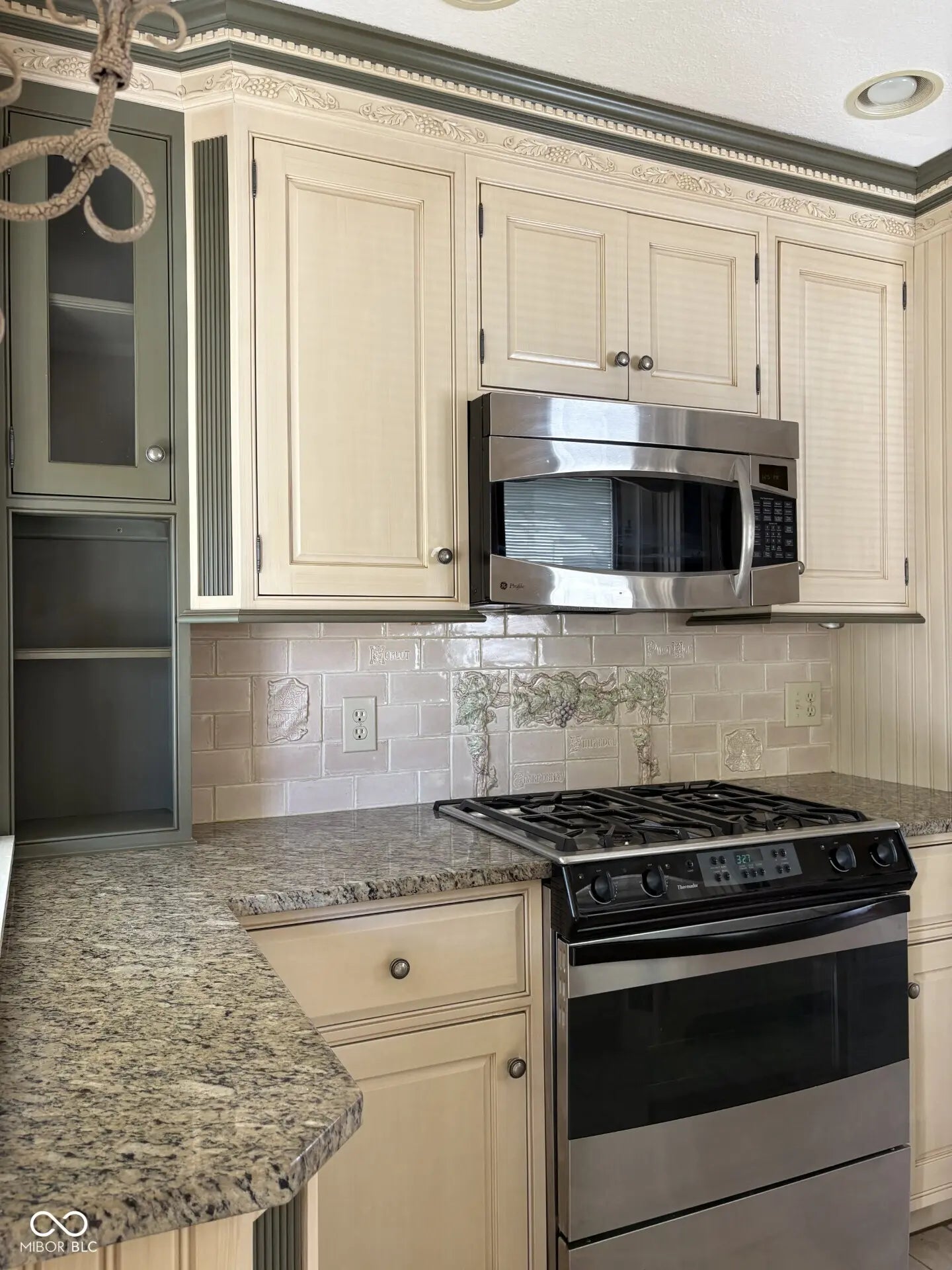 523 E Mills Avenue MLS 22069881 No Subdivision photo 12