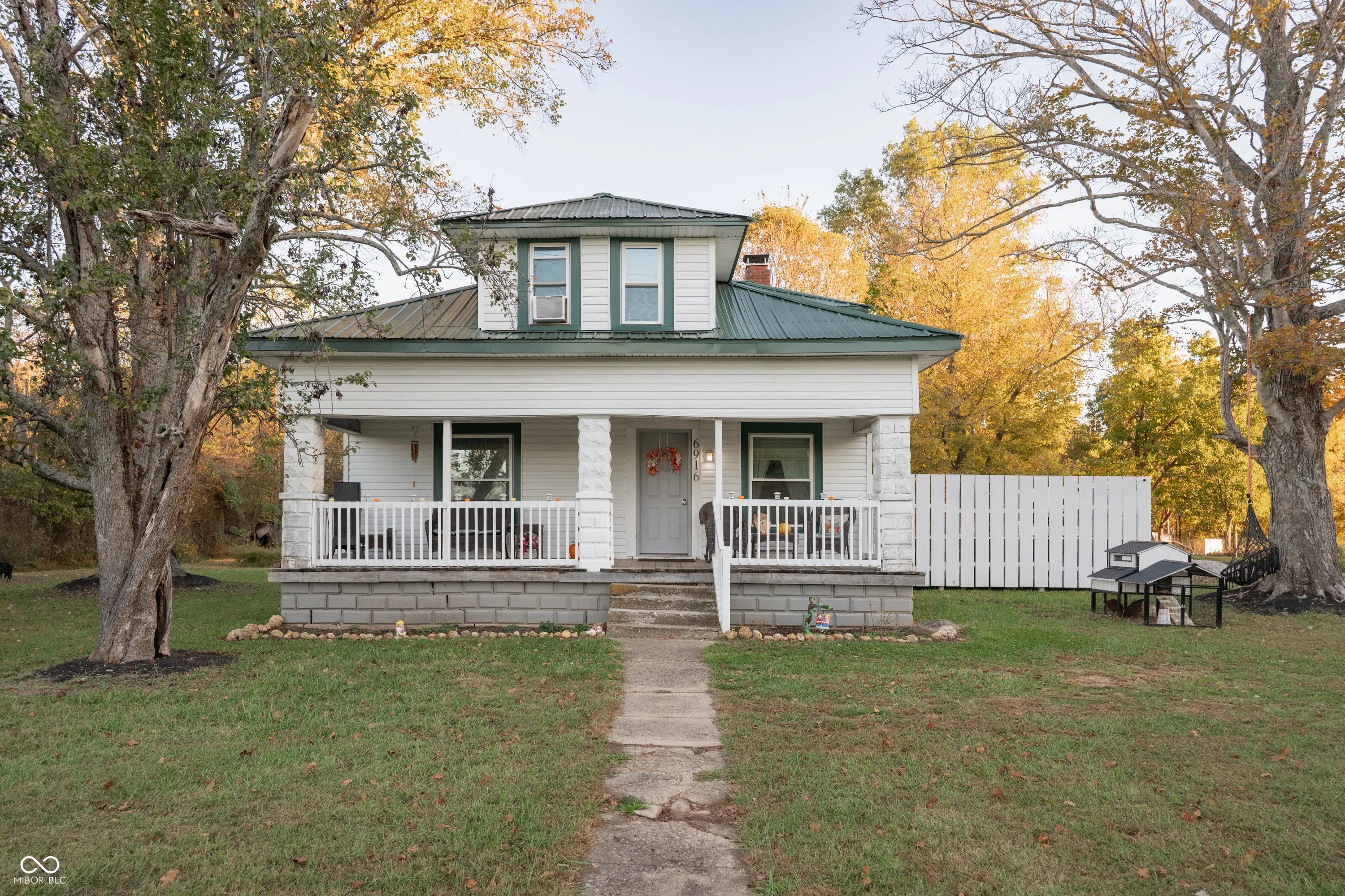 6916 N Pumpkin Center East Road, Scottsburg