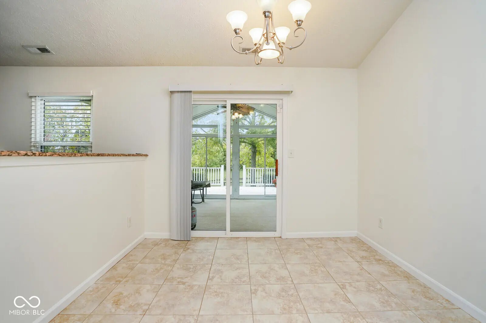 2328 Willowview Drive MLS 22069911 Greythorne photo 15