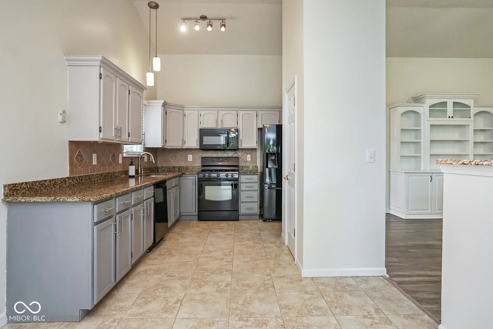 2328 Willowview Drive MLS 22069911 Greythorne photo 17