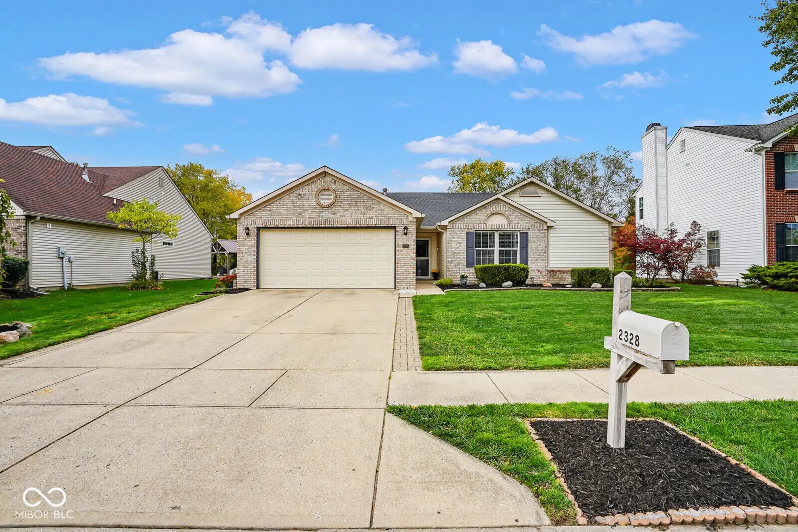 2328 Willowview Drive MLS 22069911 Greythorne photo 2